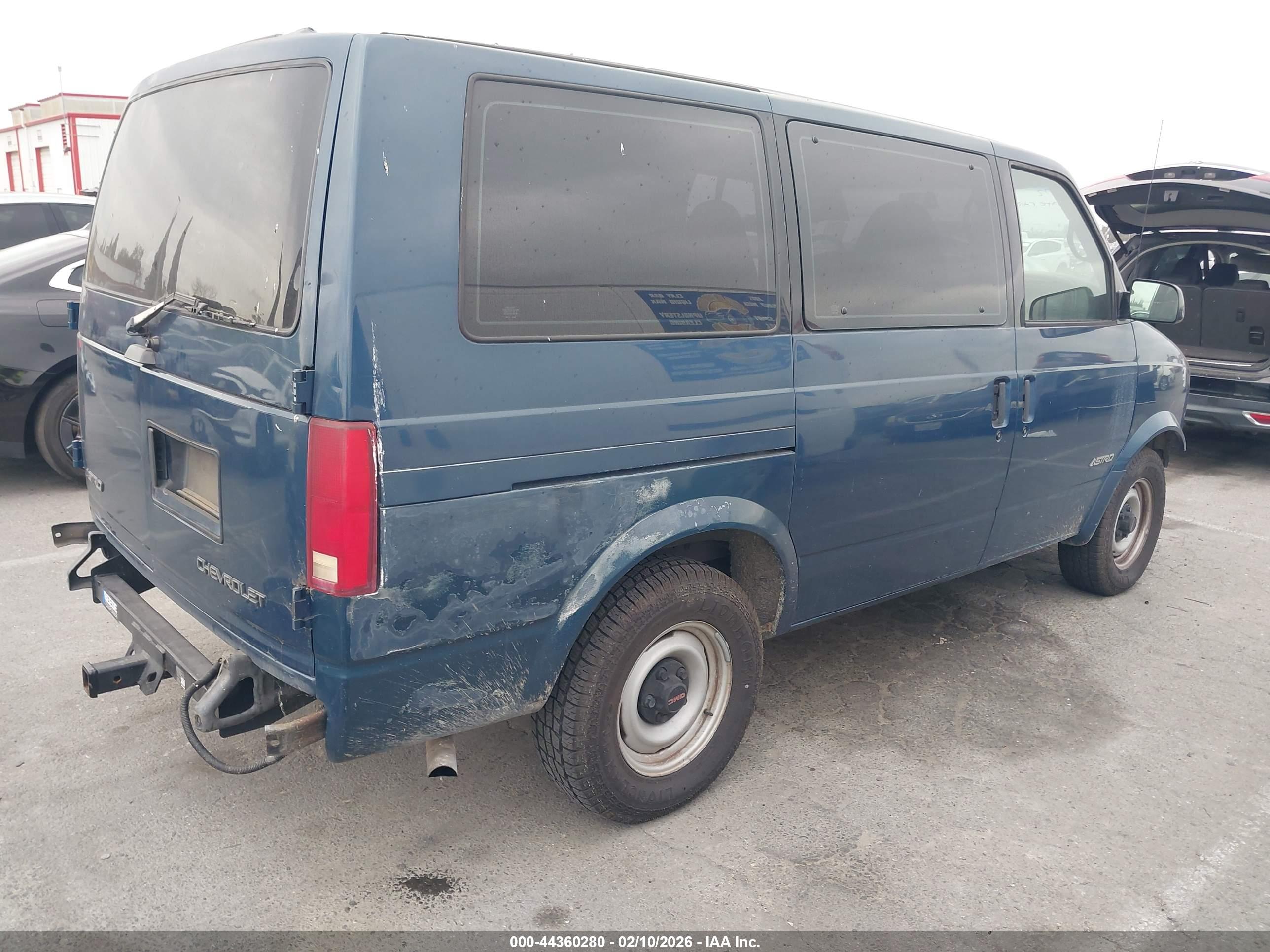 CHEVROLET ASTRO image 4