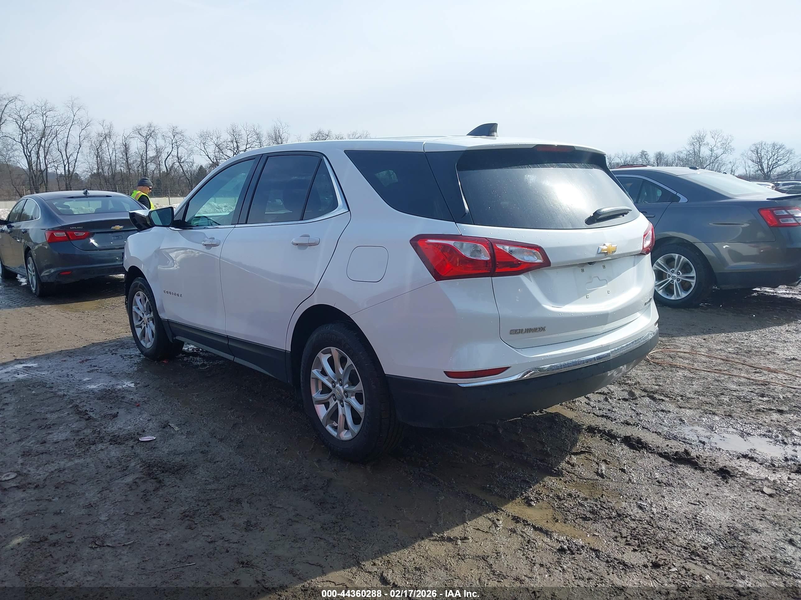 CHEVROLET EQUINOX image 3