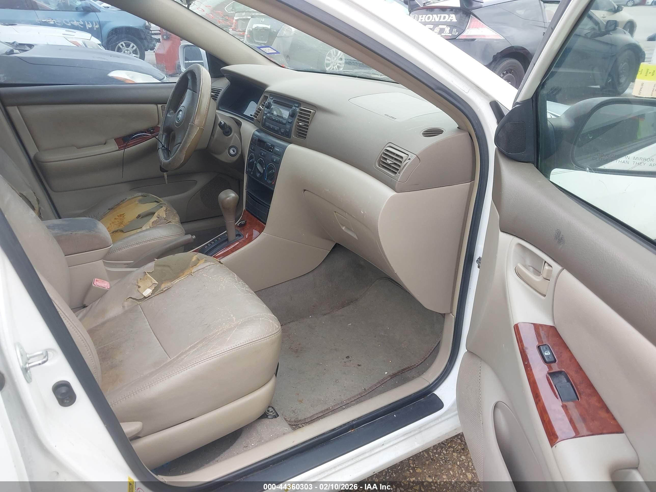 TOYOTA COROLLA image 5