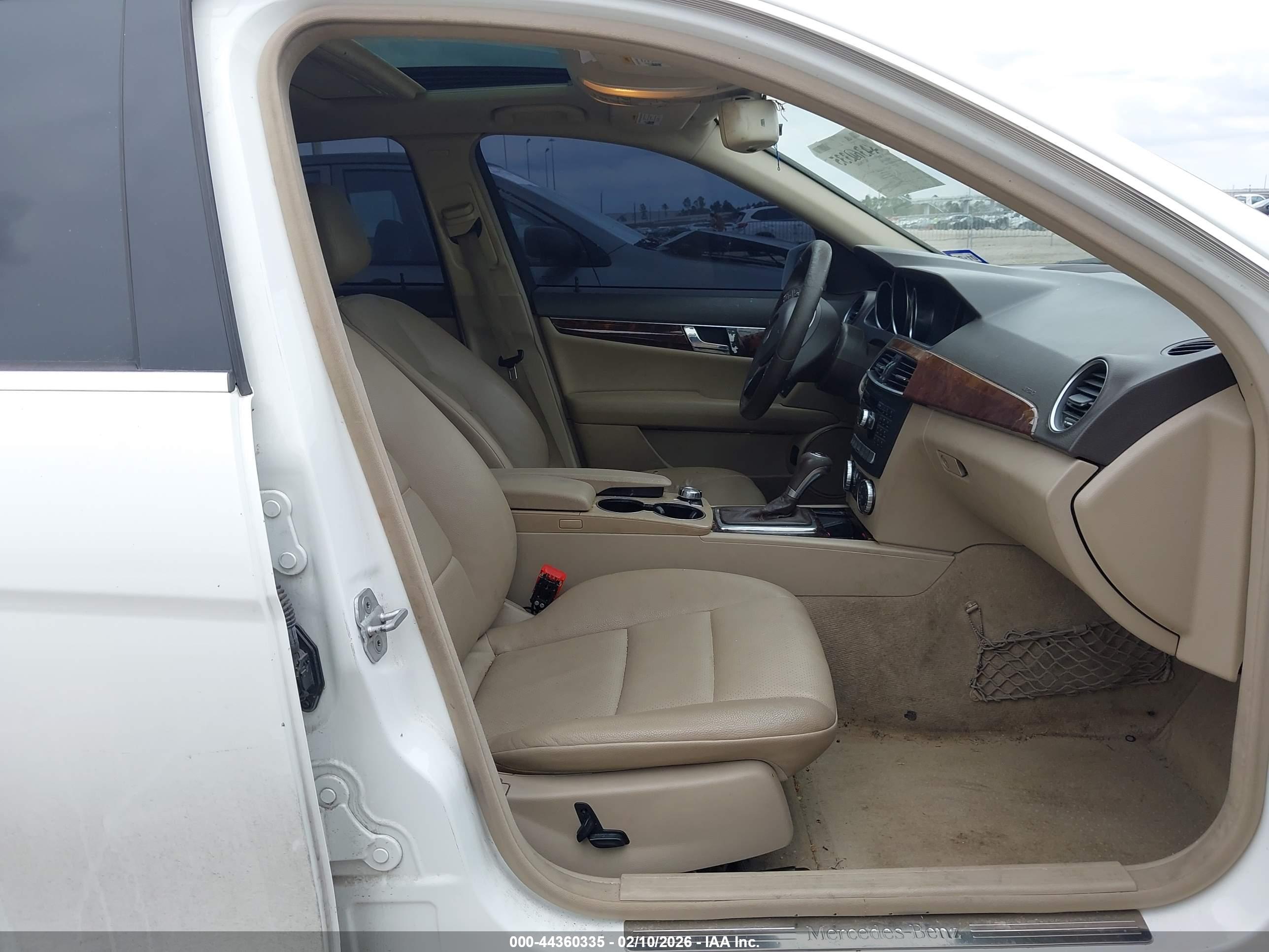 MERCEDES-BENZ C image 5