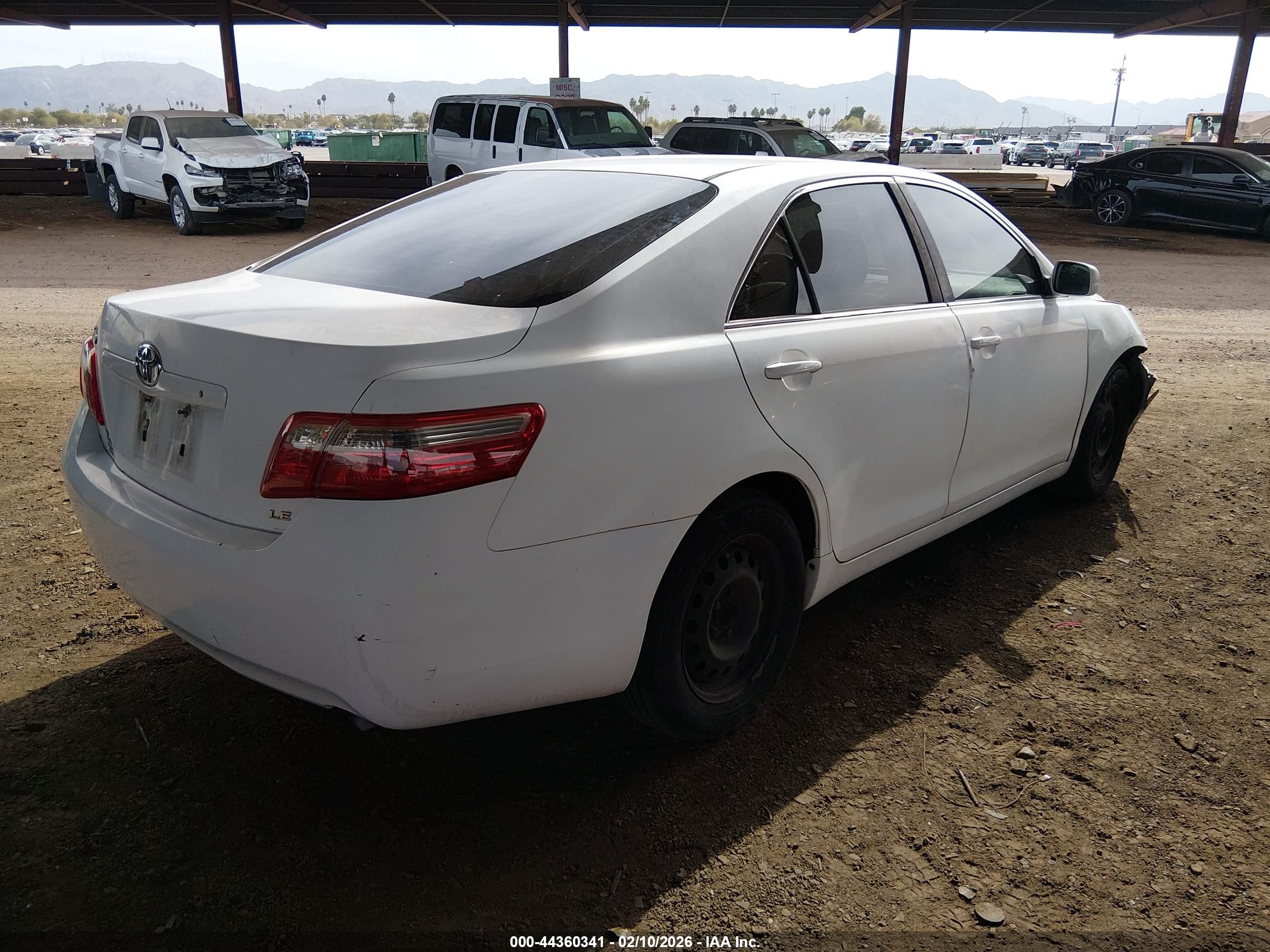 TOYOTA CAMRY image 4