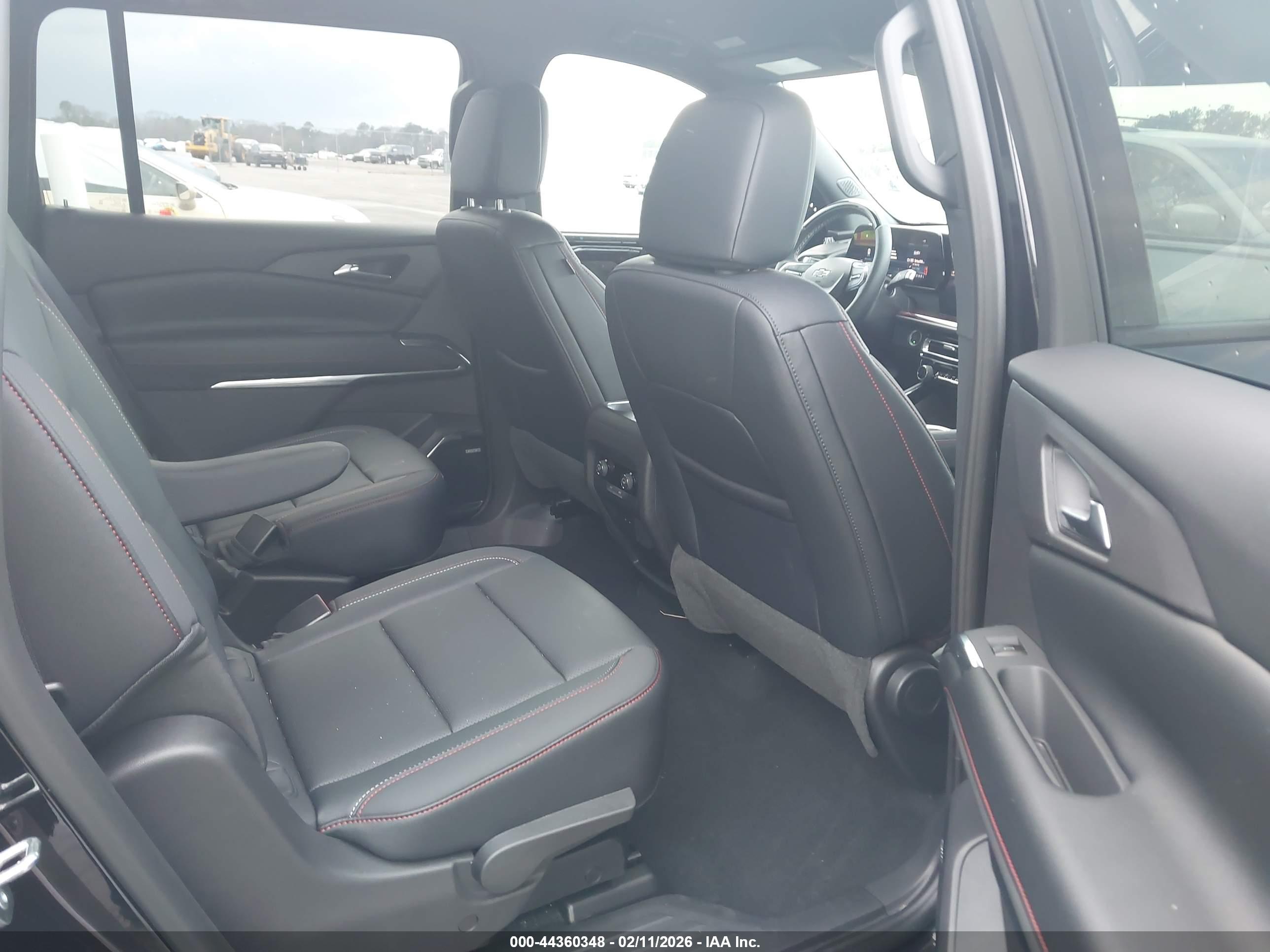 CHEVROLET TRAVERSE image 8