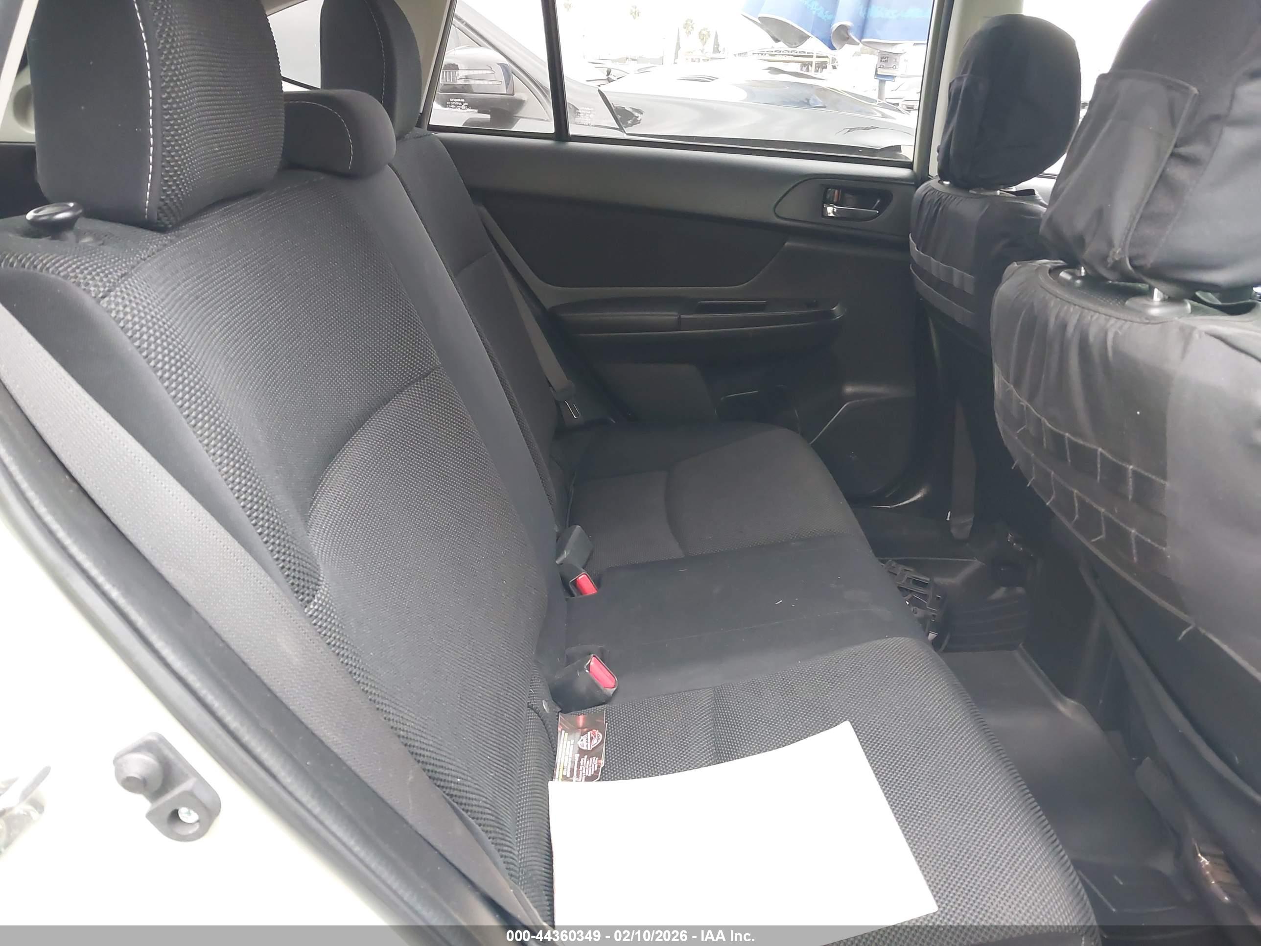 SUBARU XV image 8