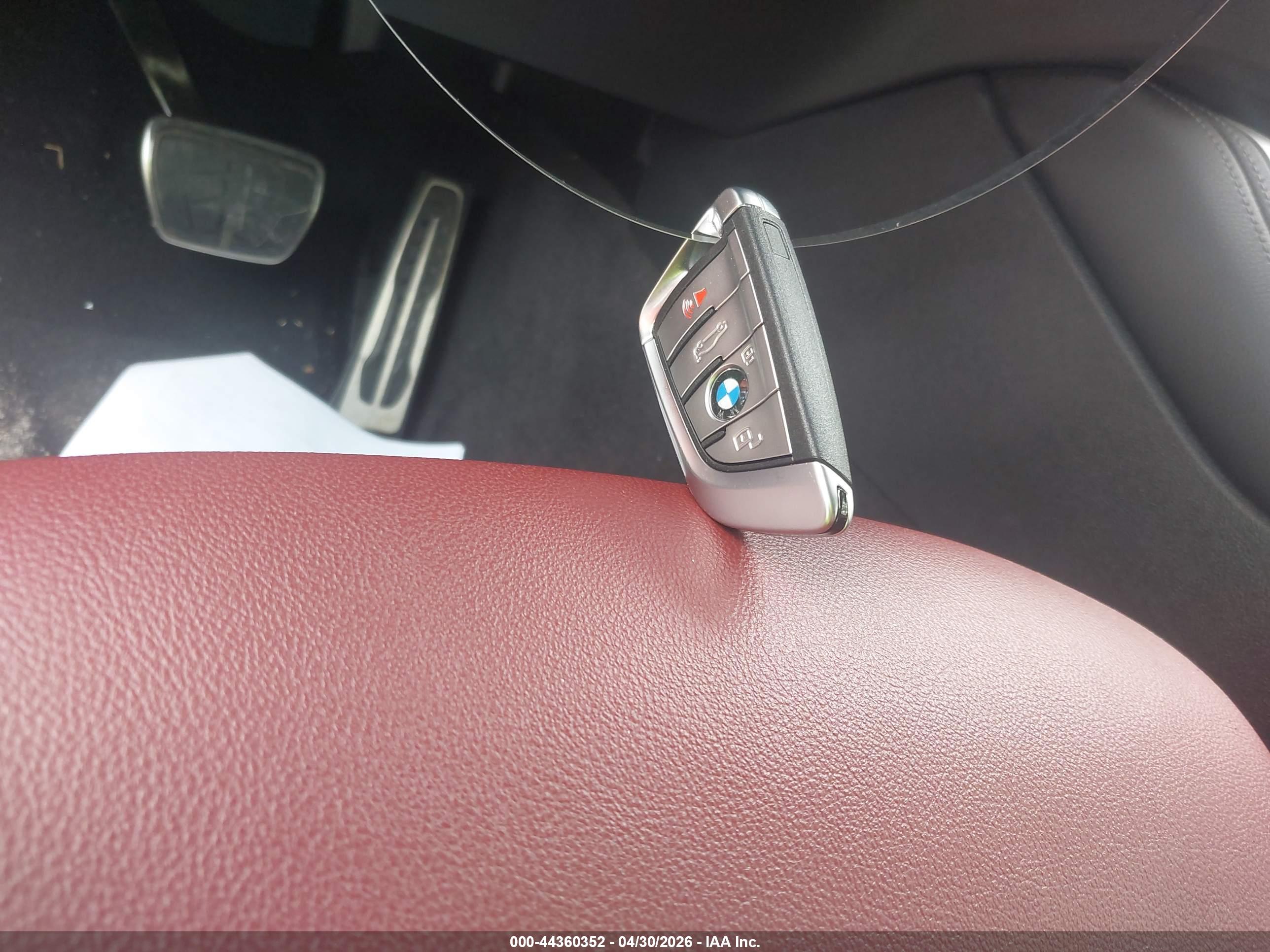 BMW M440I image 11