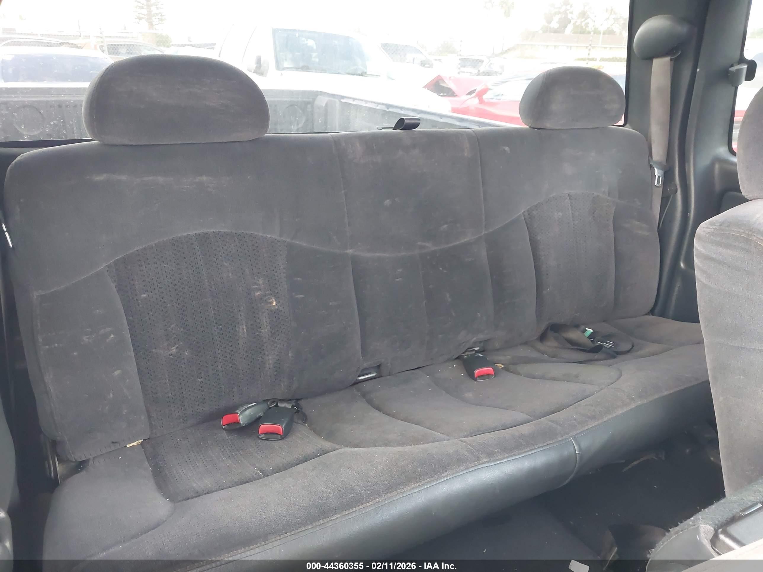 CHEVROLET SILVERADO image 8
