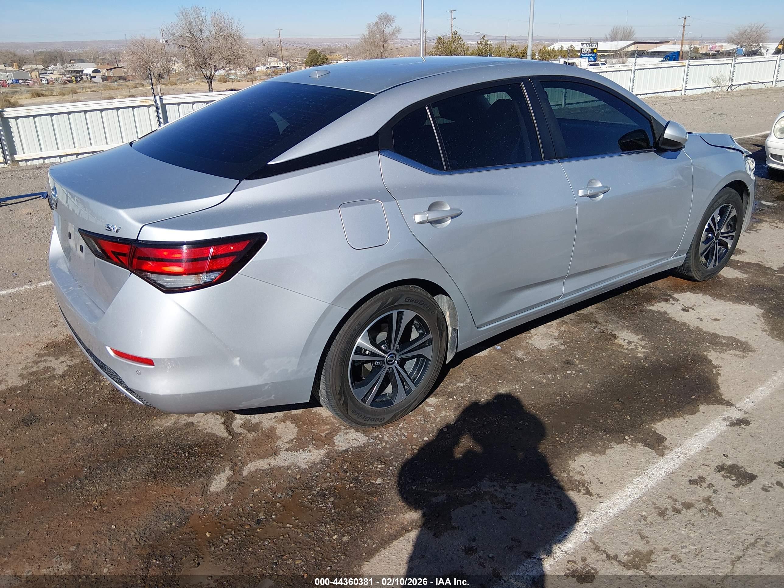 NISSAN SENTRA image 4