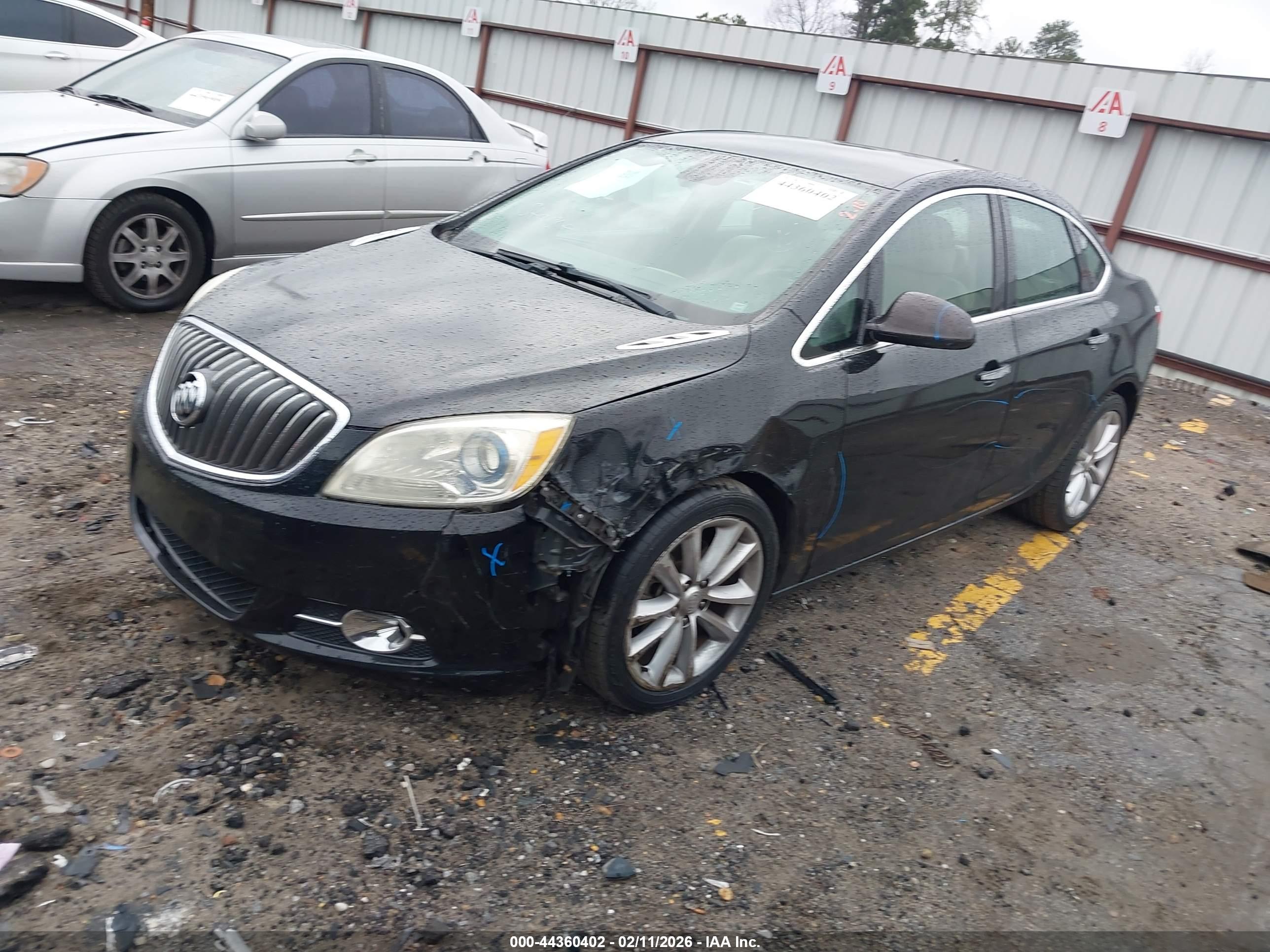 BUICK VERANO image 2