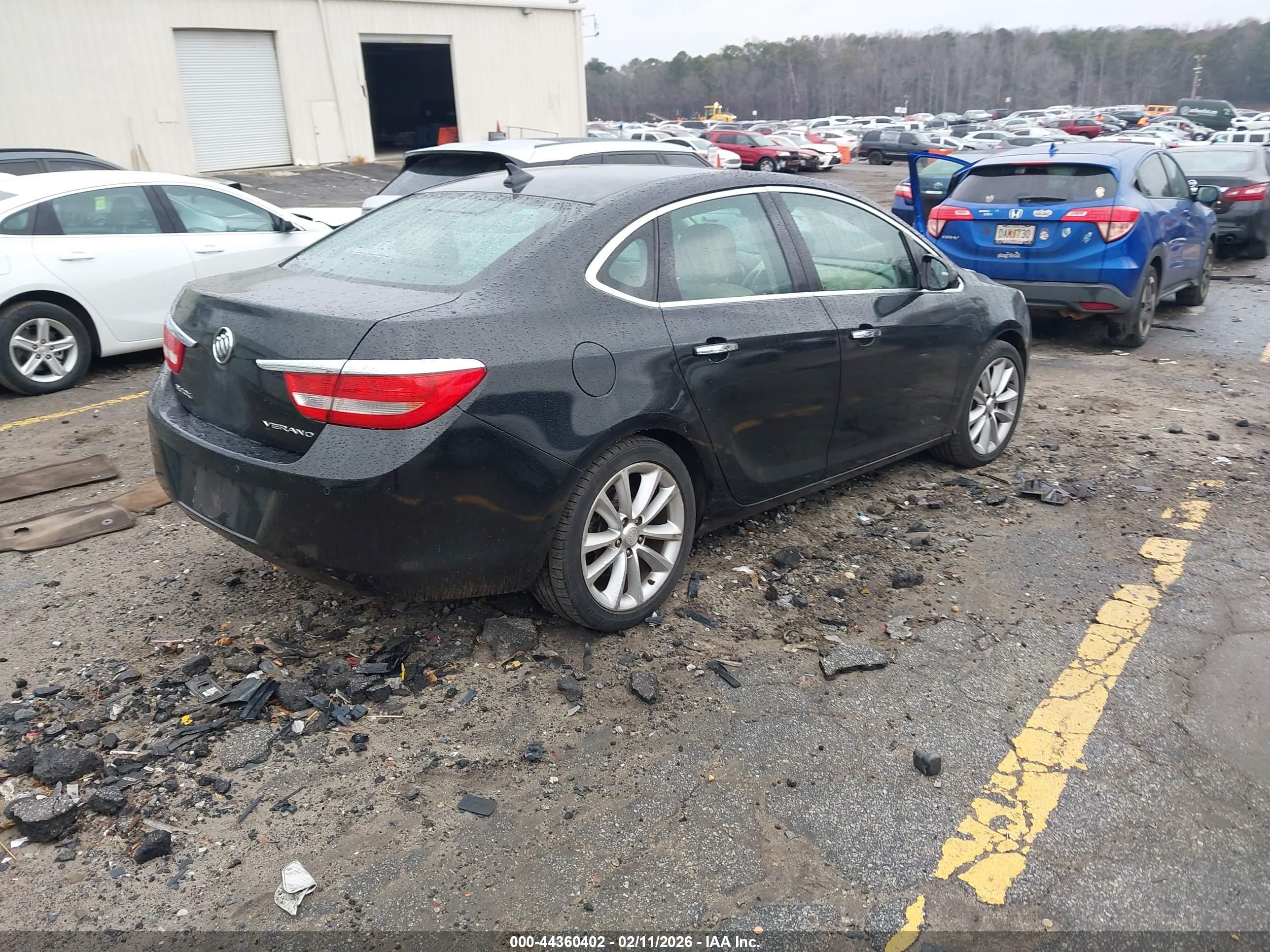 BUICK VERANO image 4