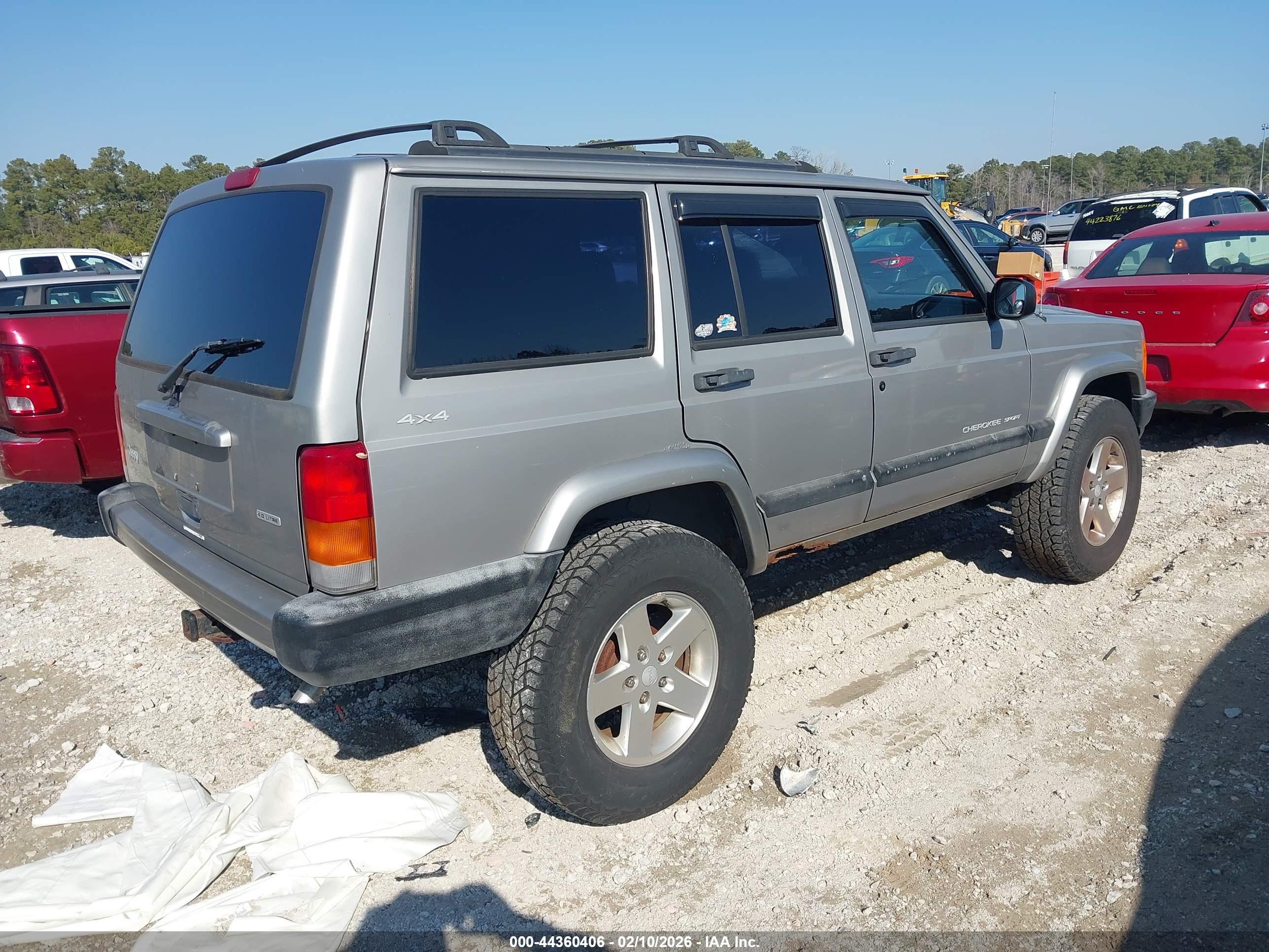 JEEP CHEROKEE image 4
