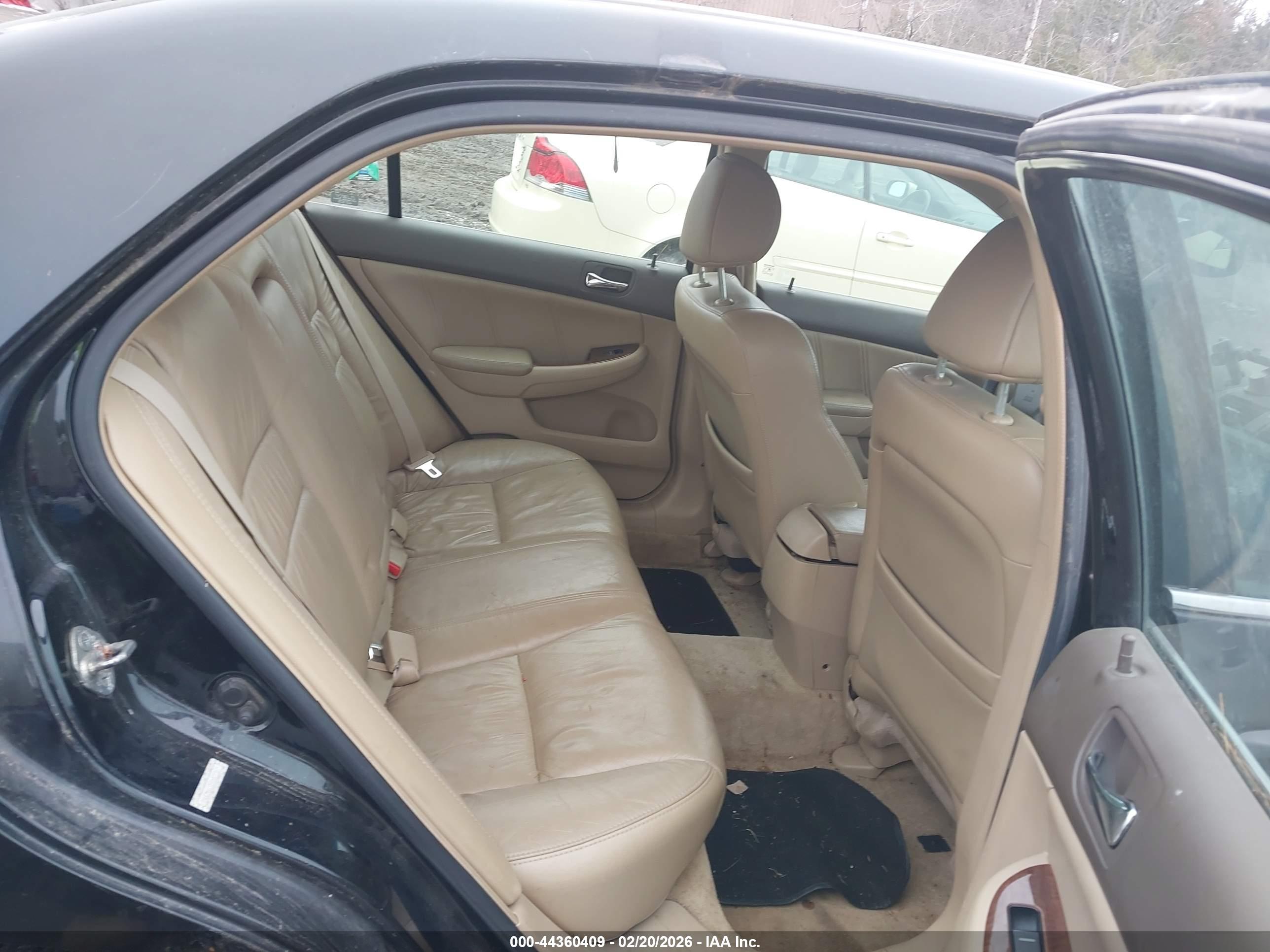 HONDA ACCORD image 8