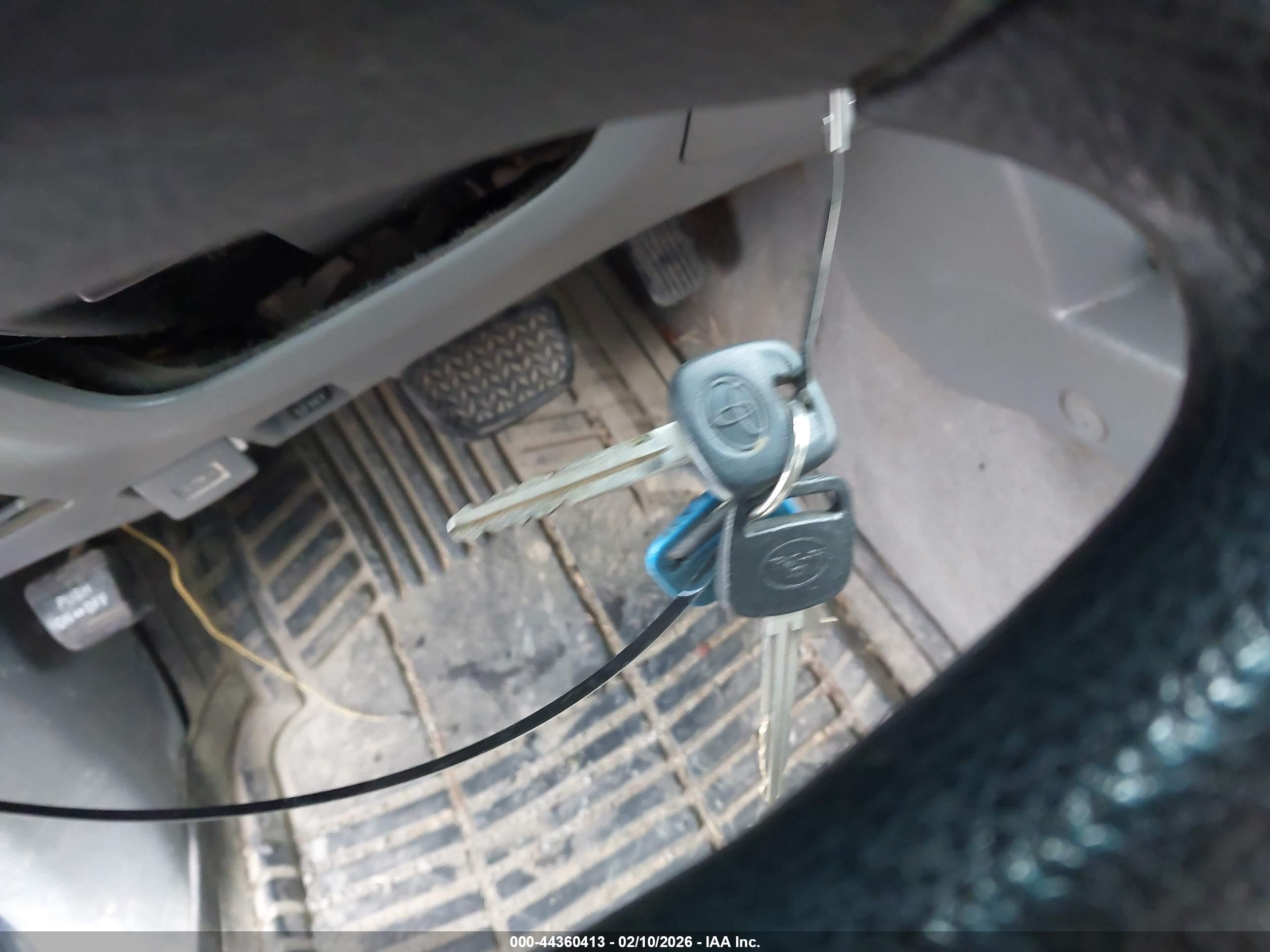 TOYOTA TACOMA image 11