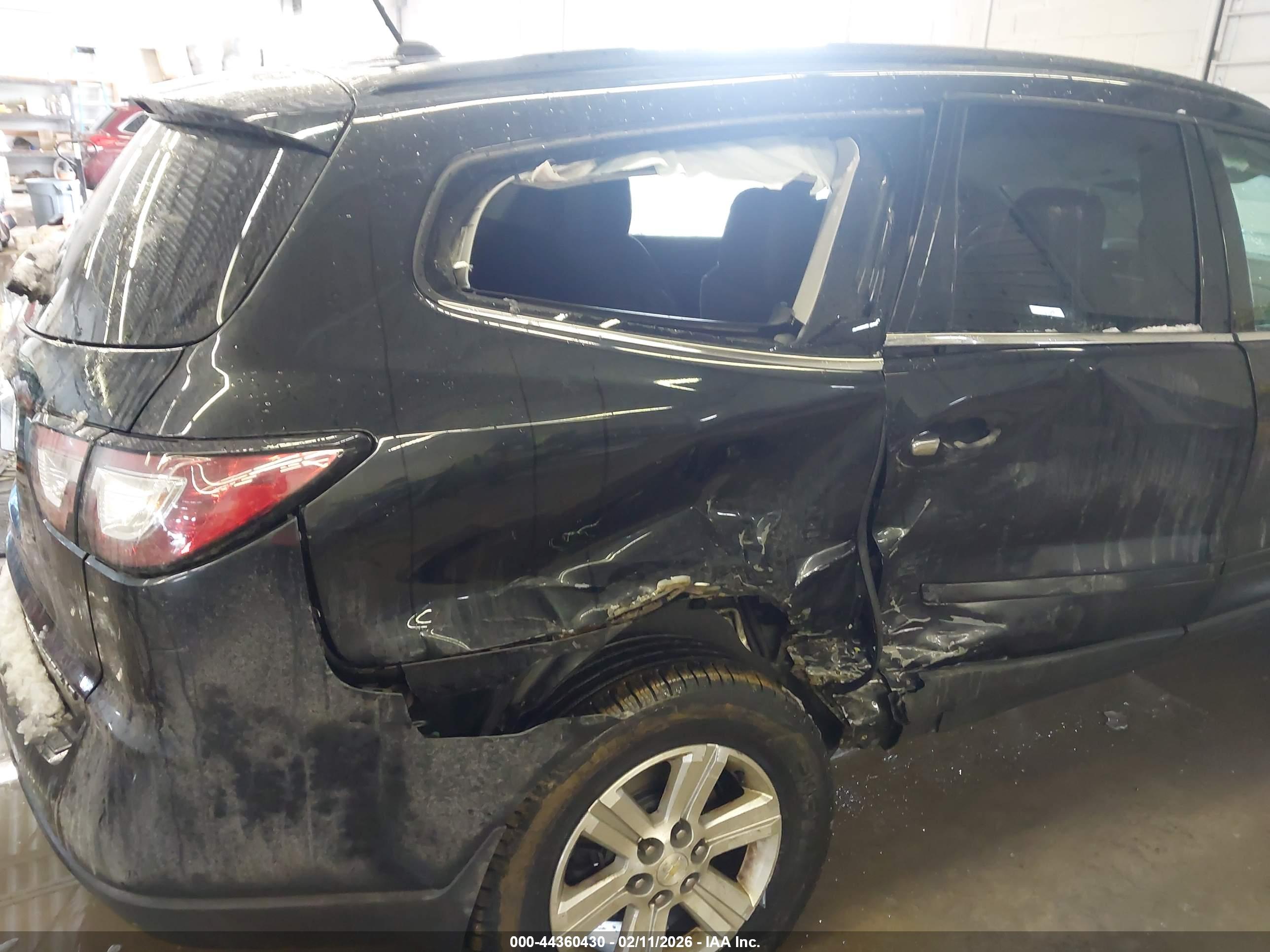 CHEVROLET TRAVERSE image 6
