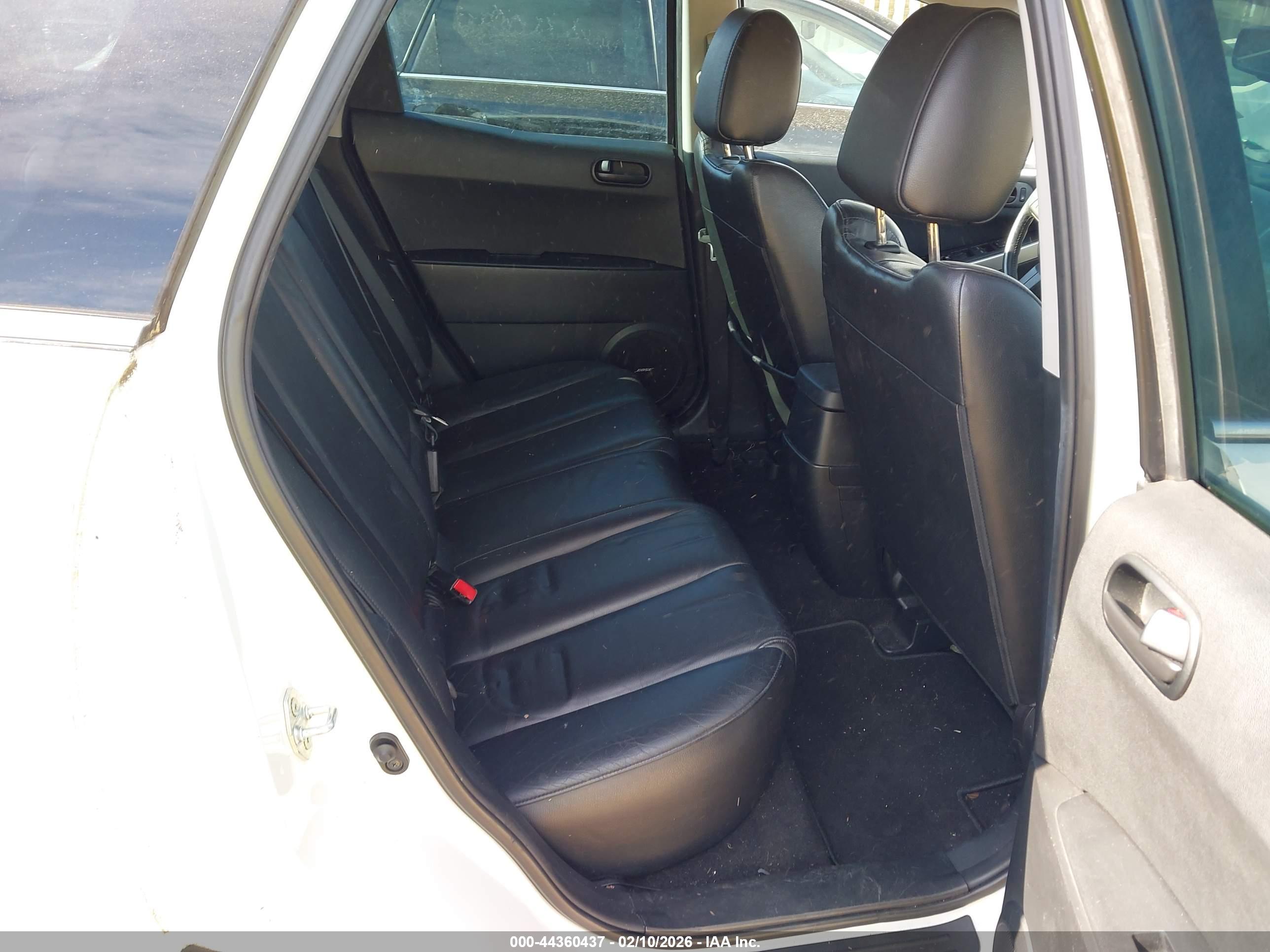 MAZDA CX-7 image 8