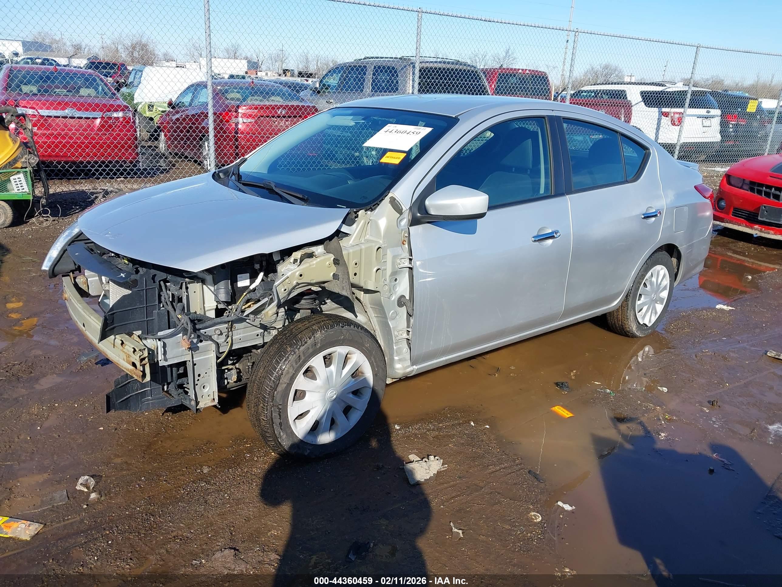 NISSAN VERSA image 2