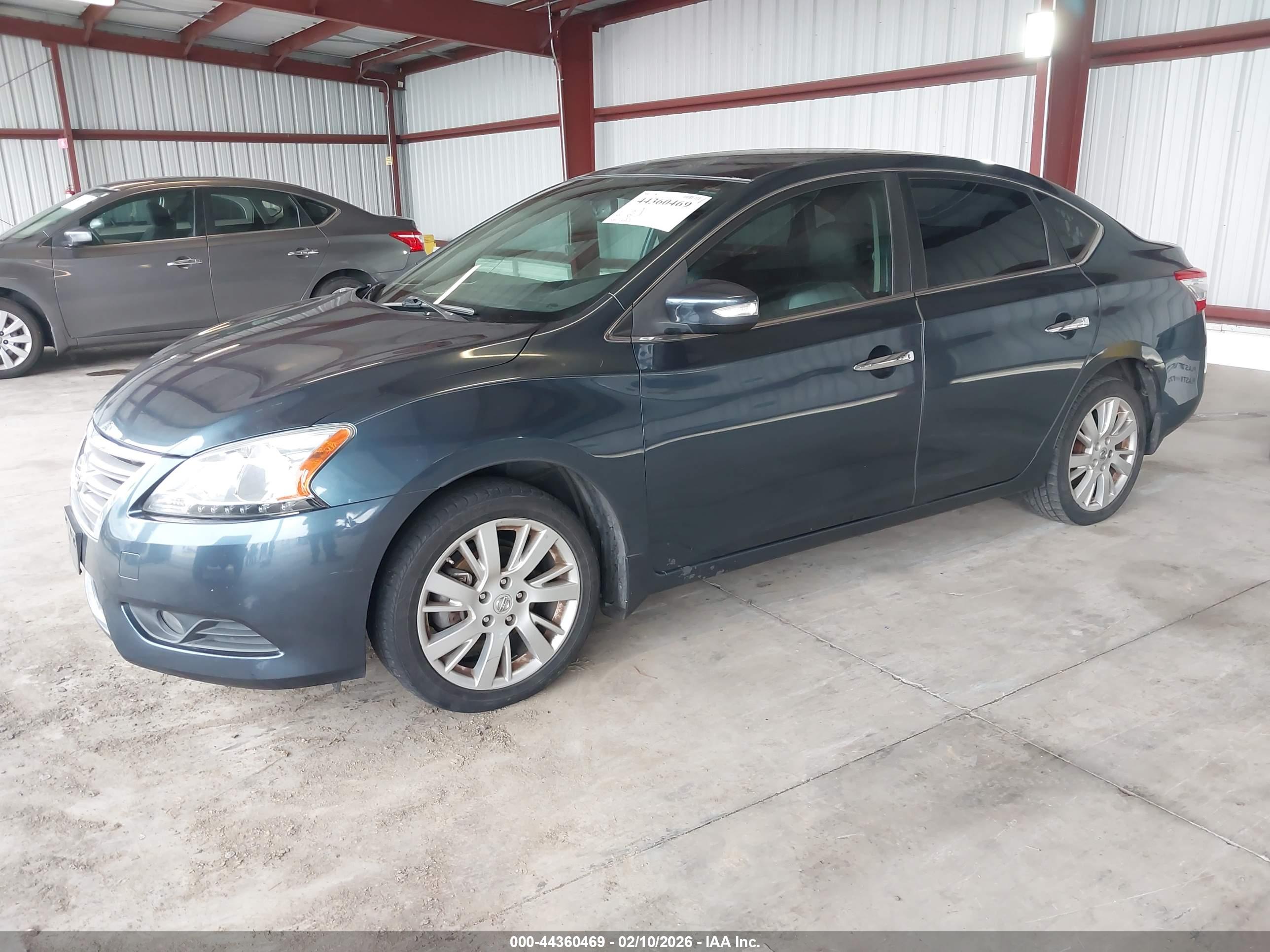NISSAN SENTRA image 2