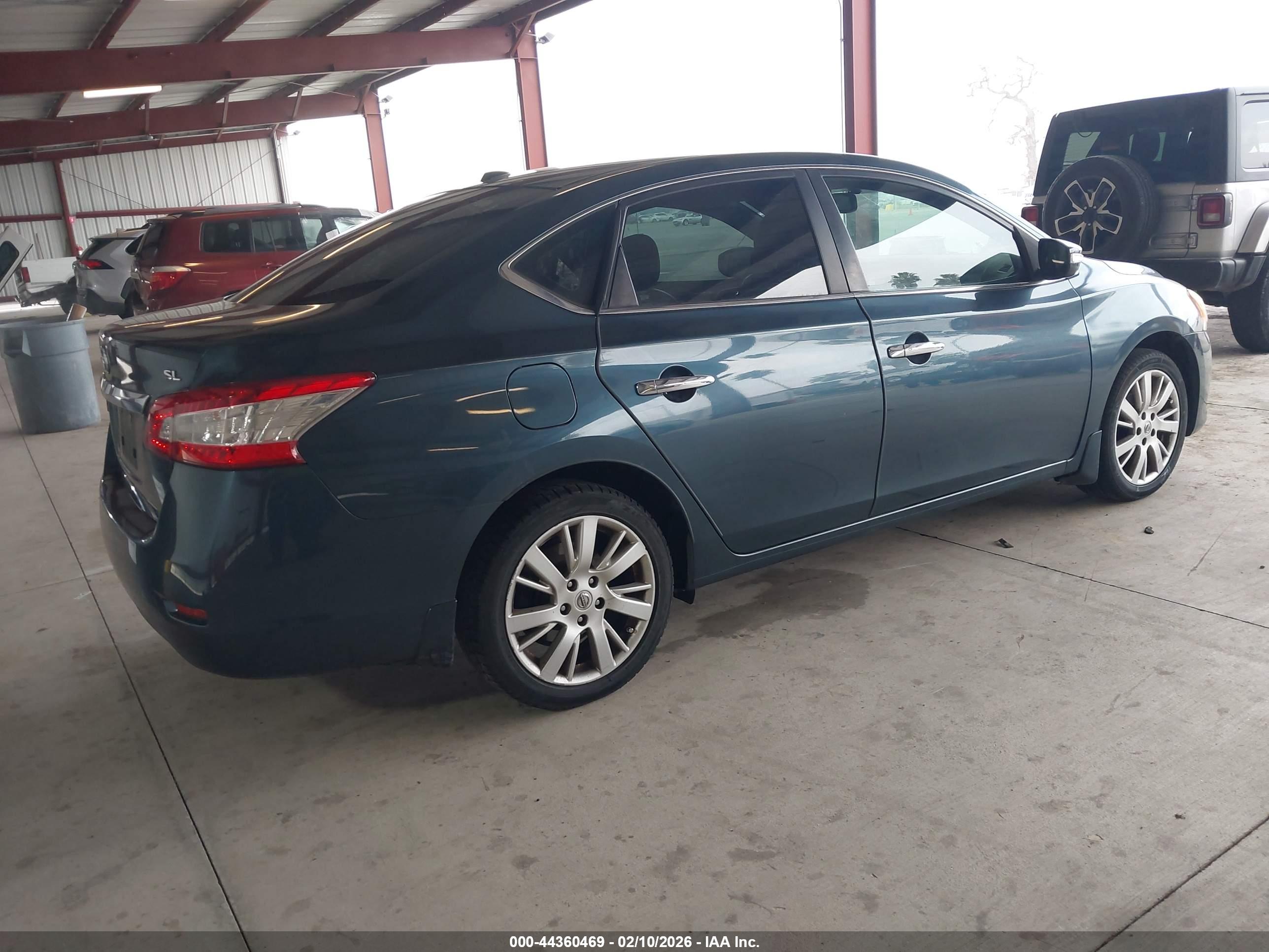 NISSAN SENTRA image 4