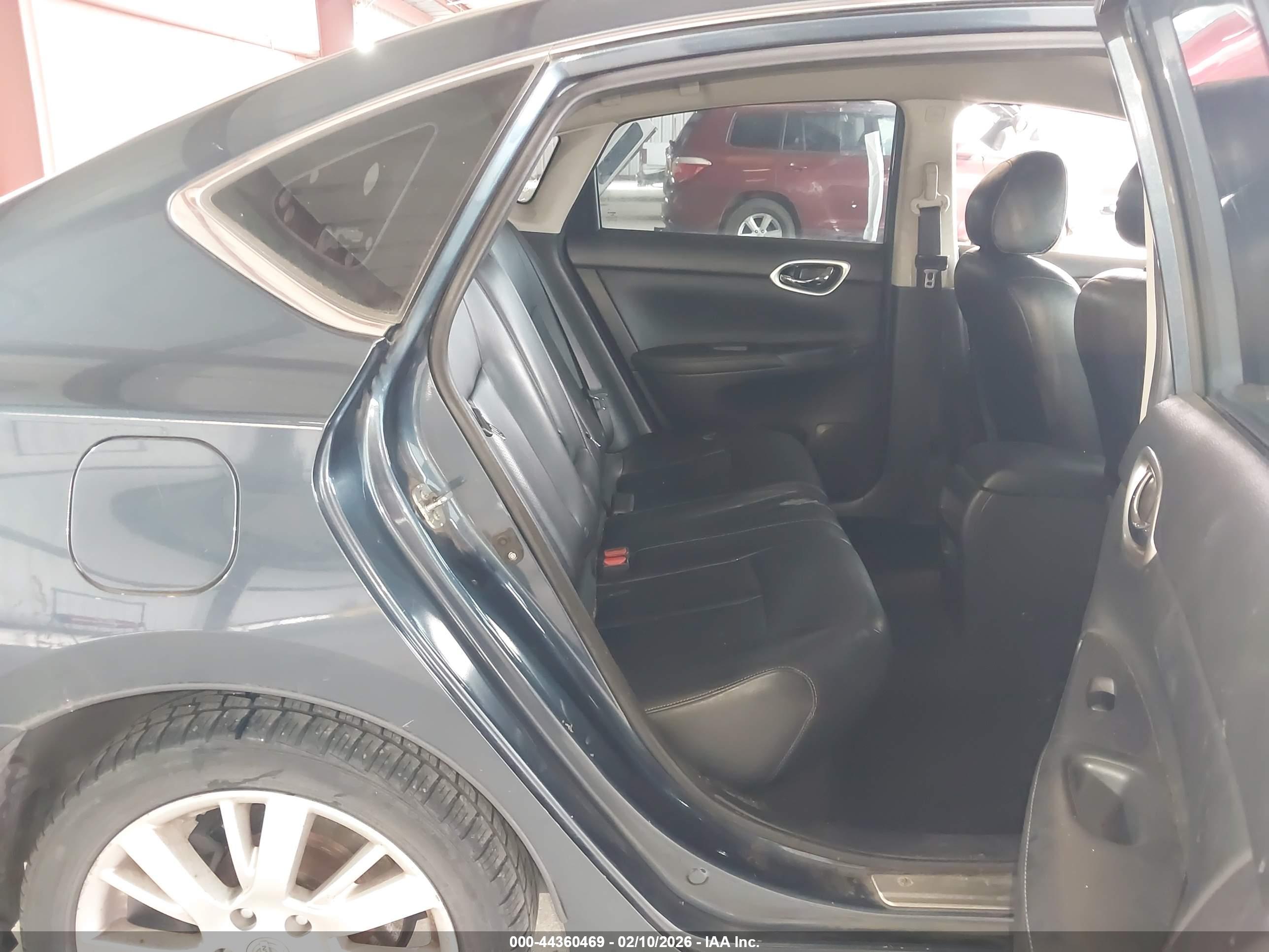 NISSAN SENTRA image 8