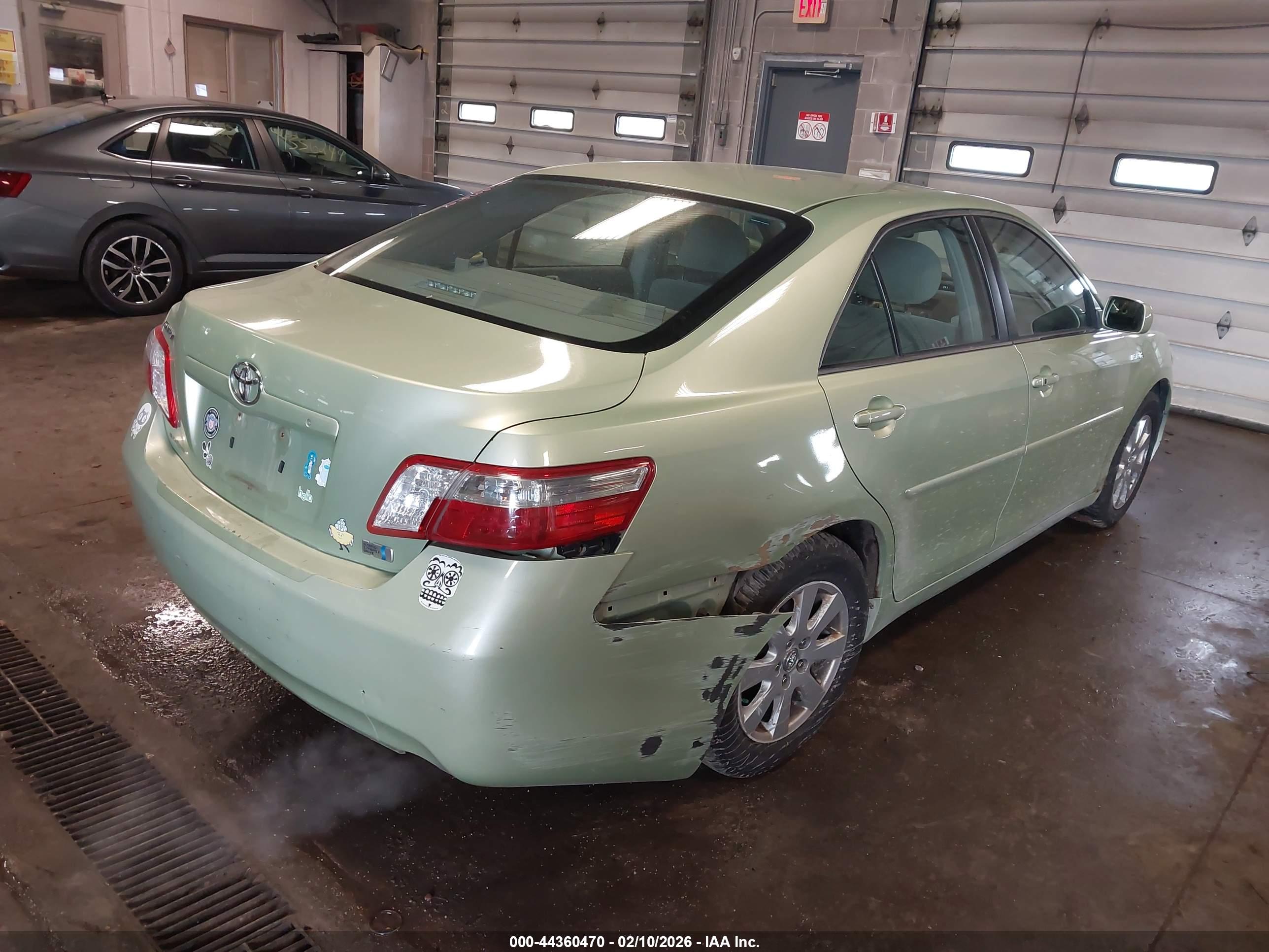 TOYOTA CAMRY image 4