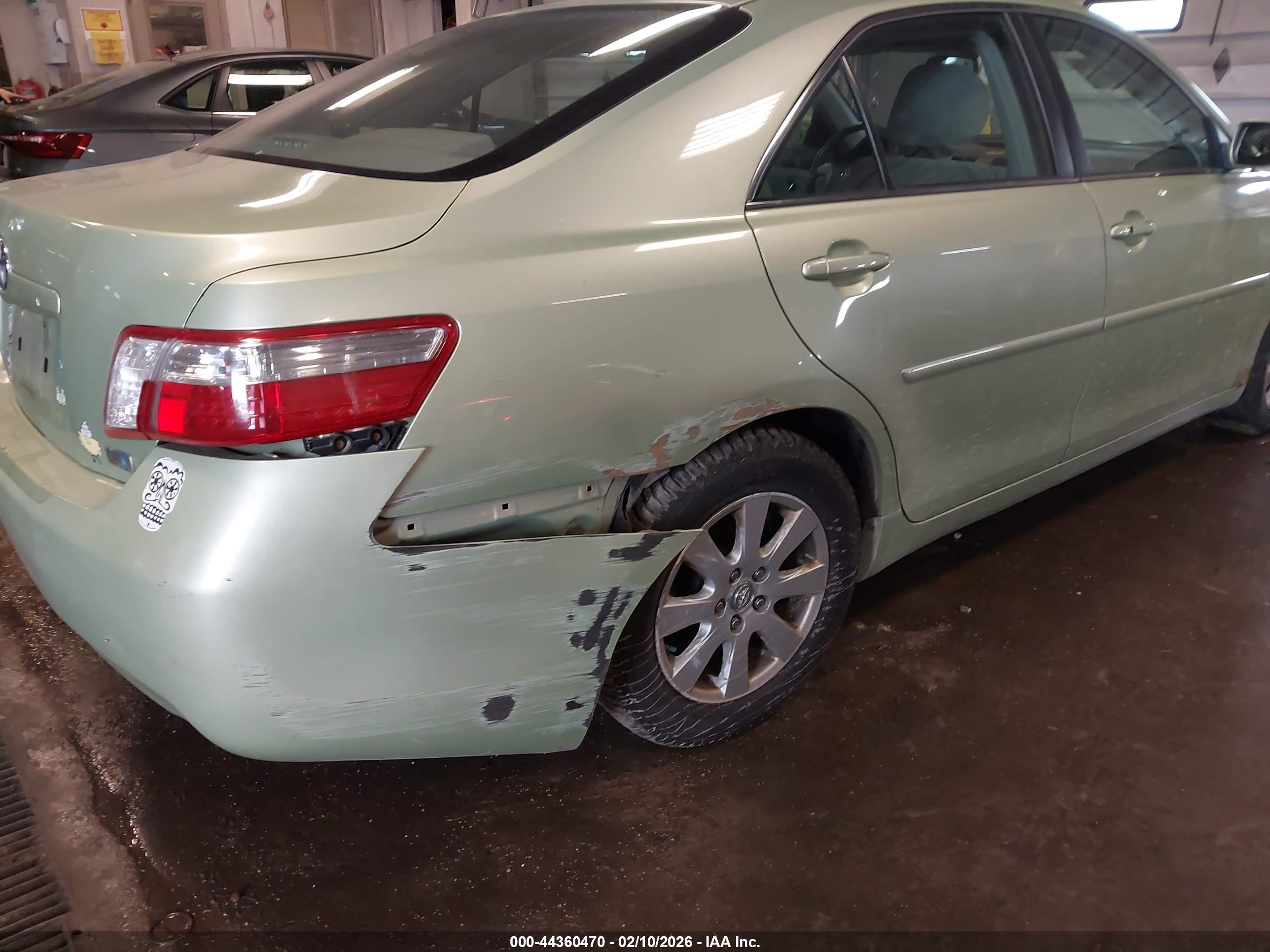 TOYOTA CAMRY image 6