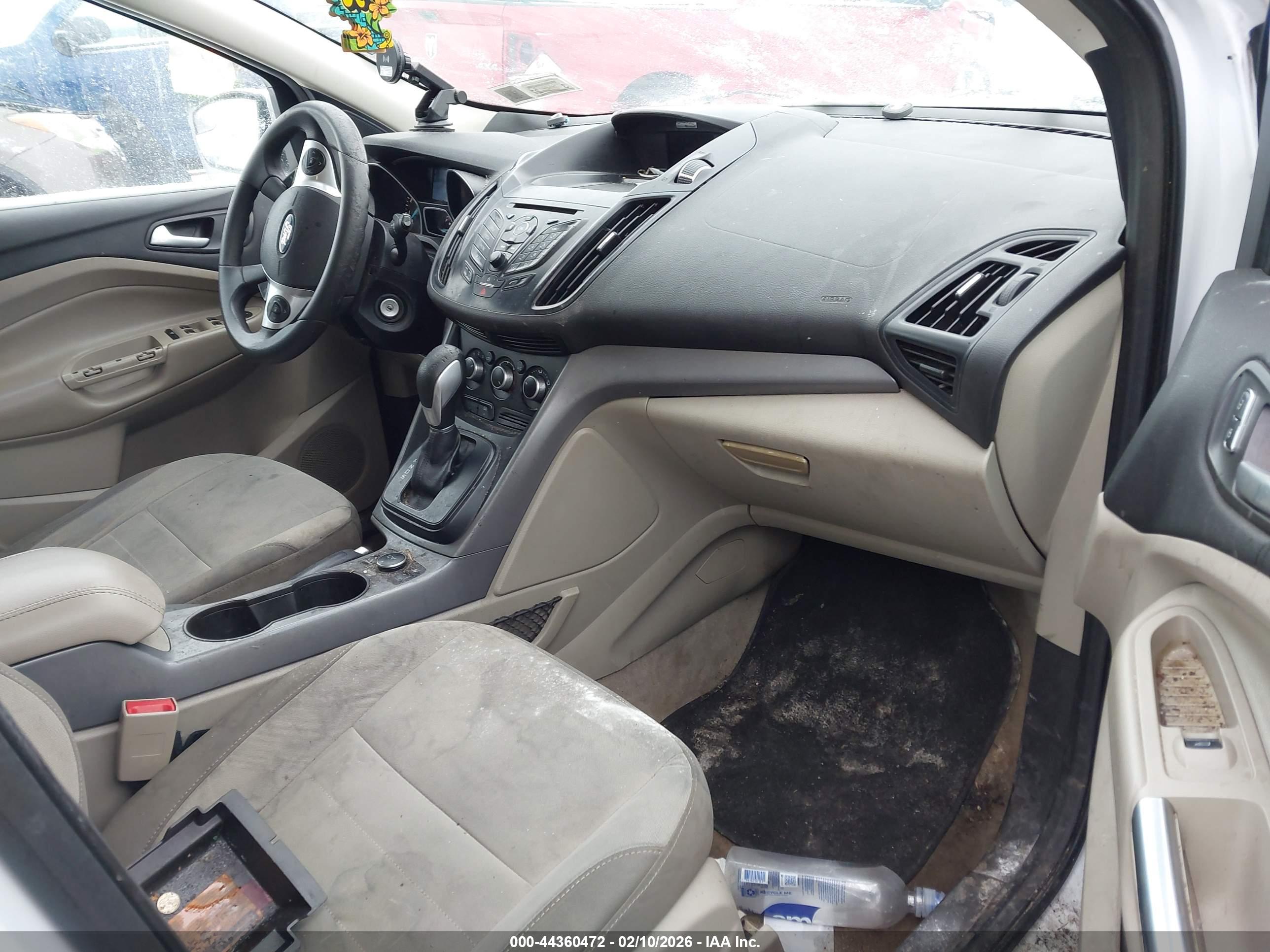 FORD ESCAPE image 5
