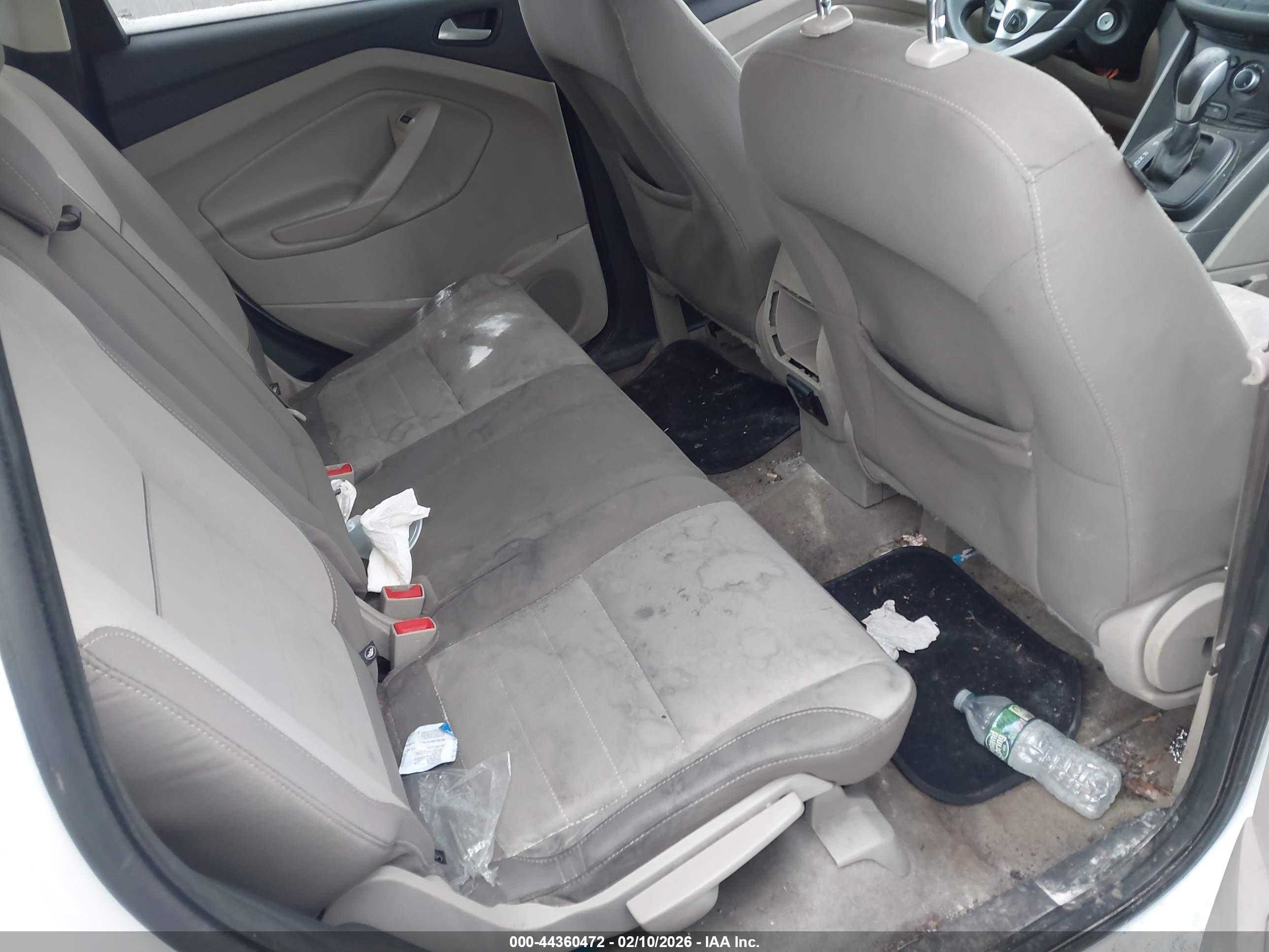 FORD ESCAPE image 8