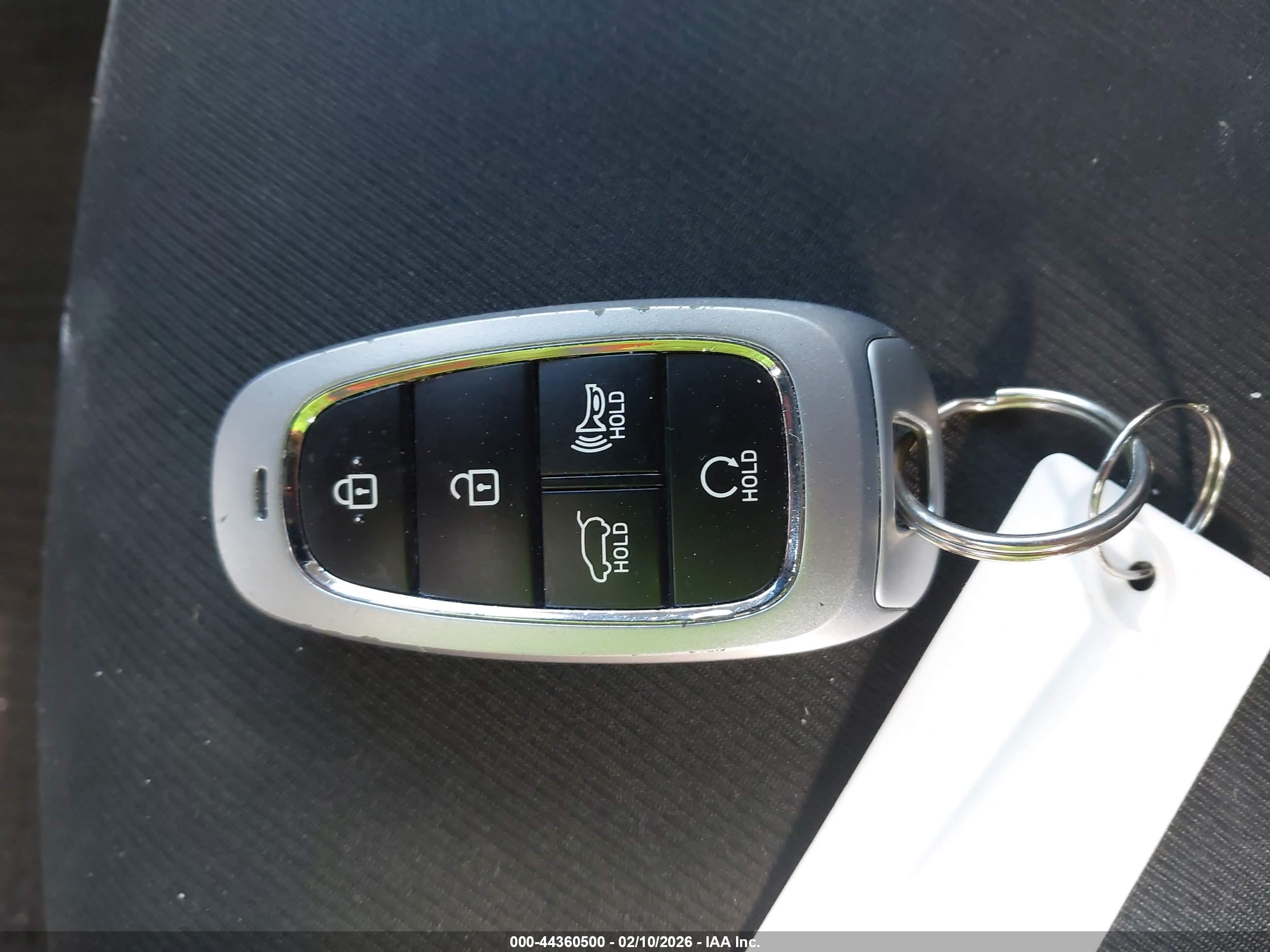 HYUNDAI TUCSON image 11