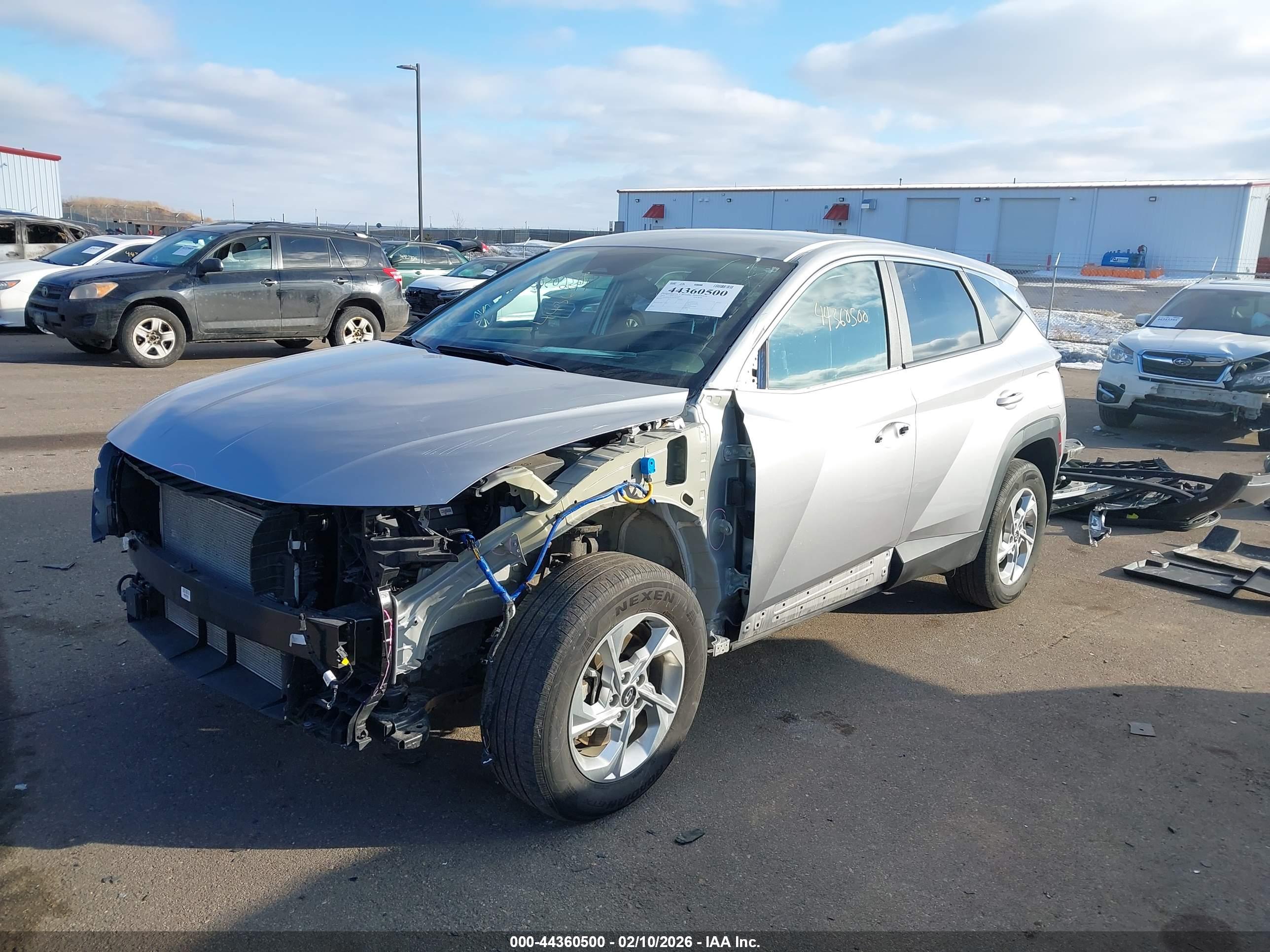 HYUNDAI TUCSON image 2