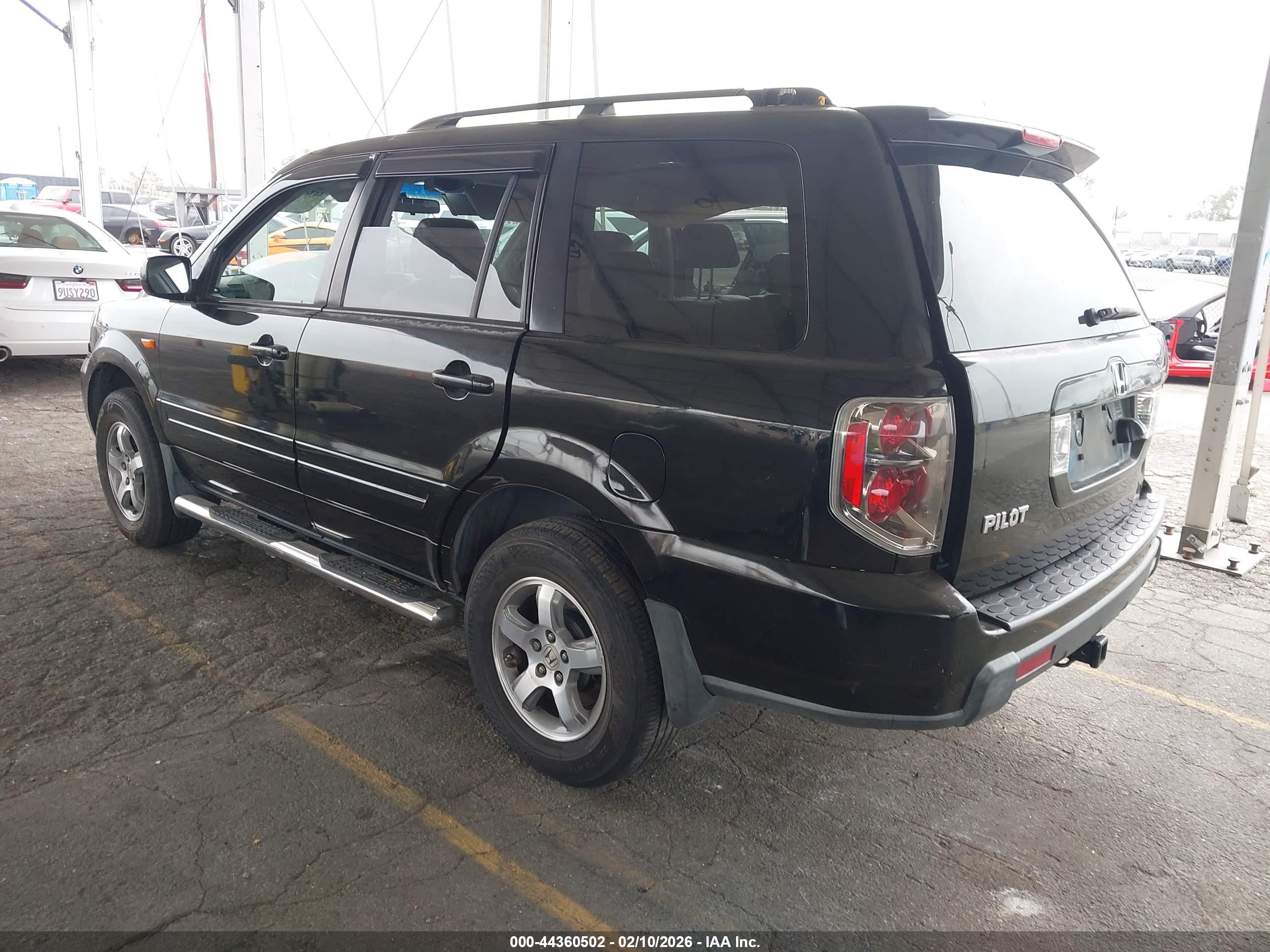 HONDA PILOT image 3