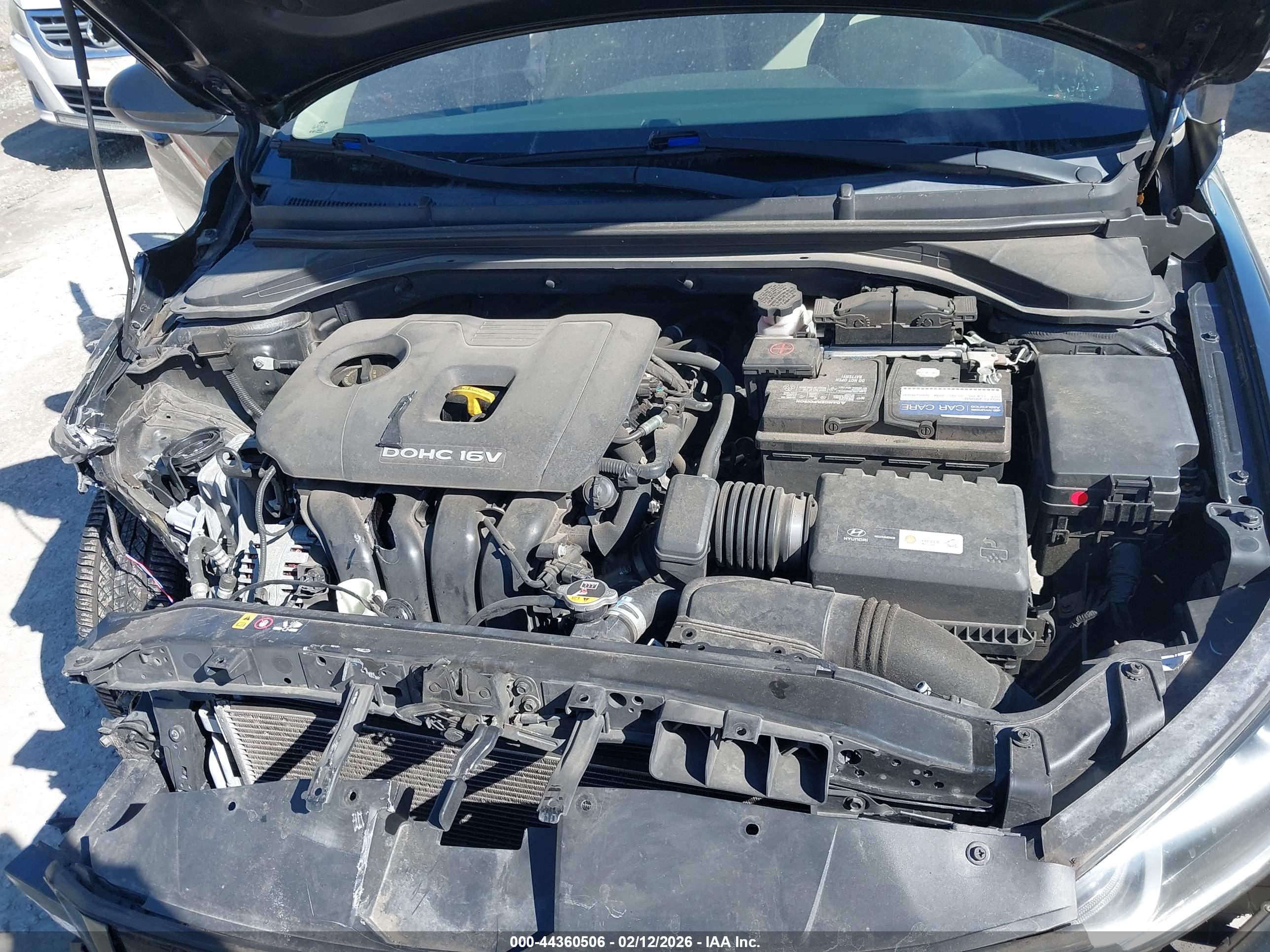 HYUNDAI ELANTRA image 10