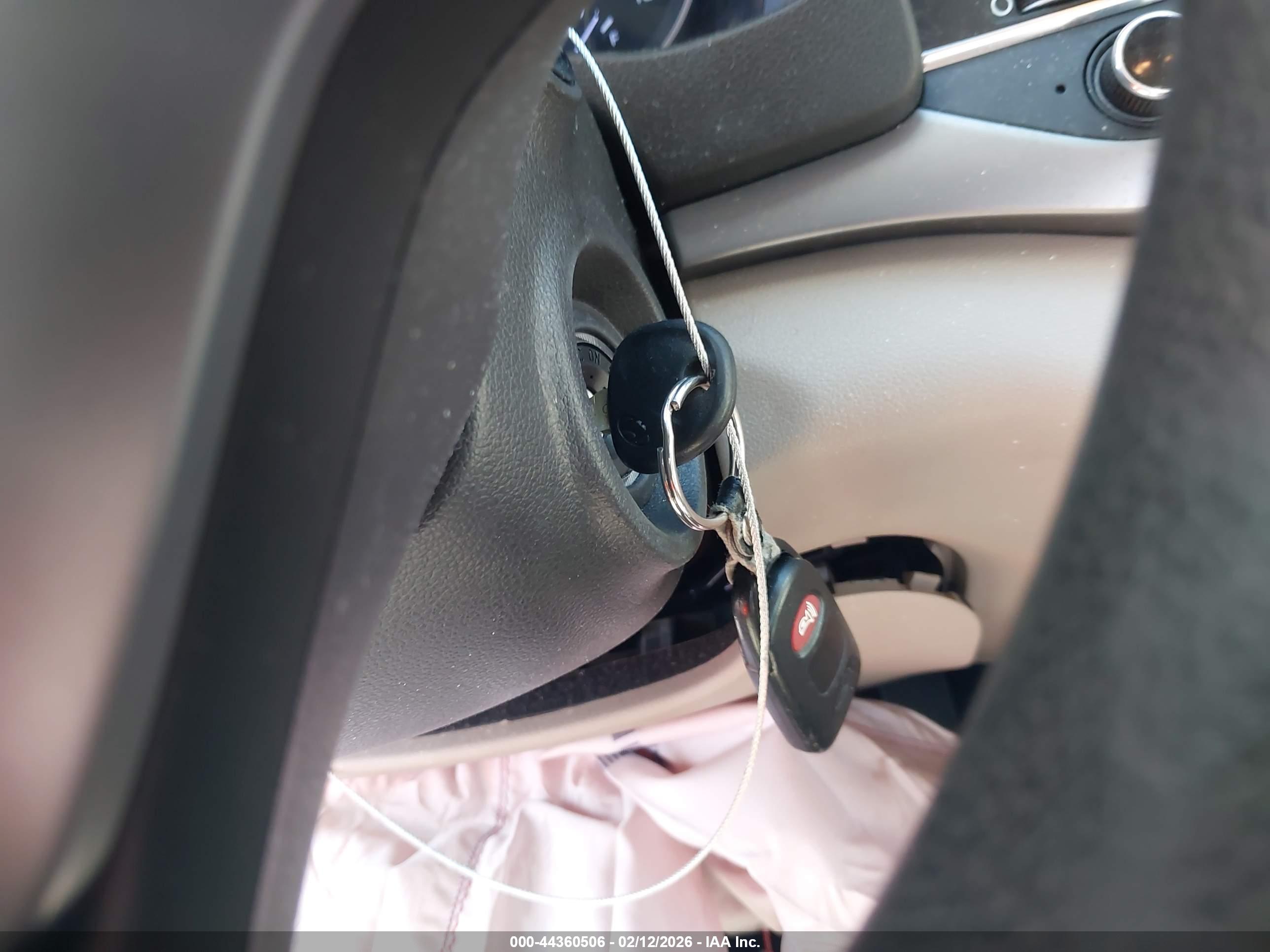 HYUNDAI ELANTRA image 11