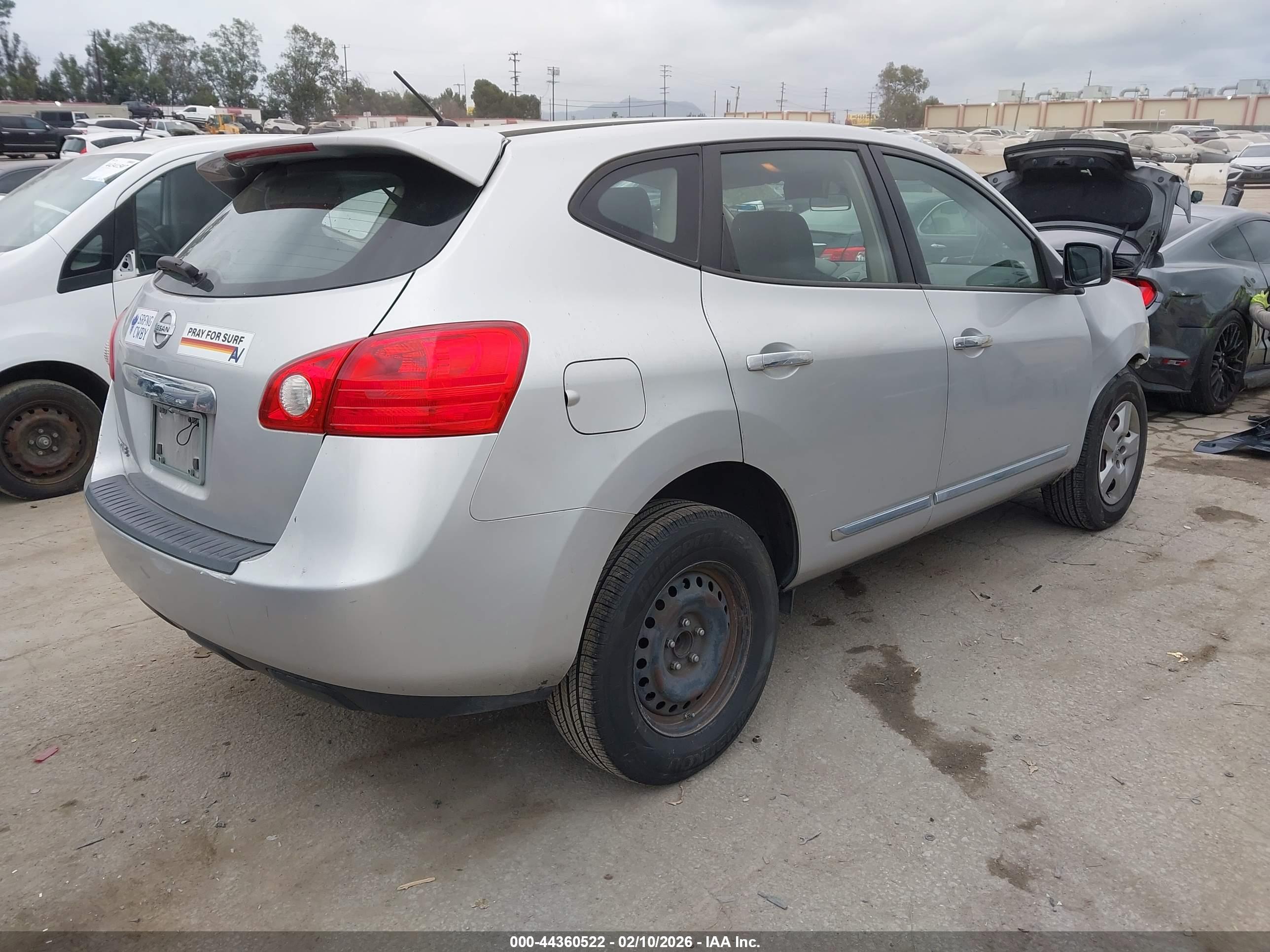 NISSAN ROGUE image 4