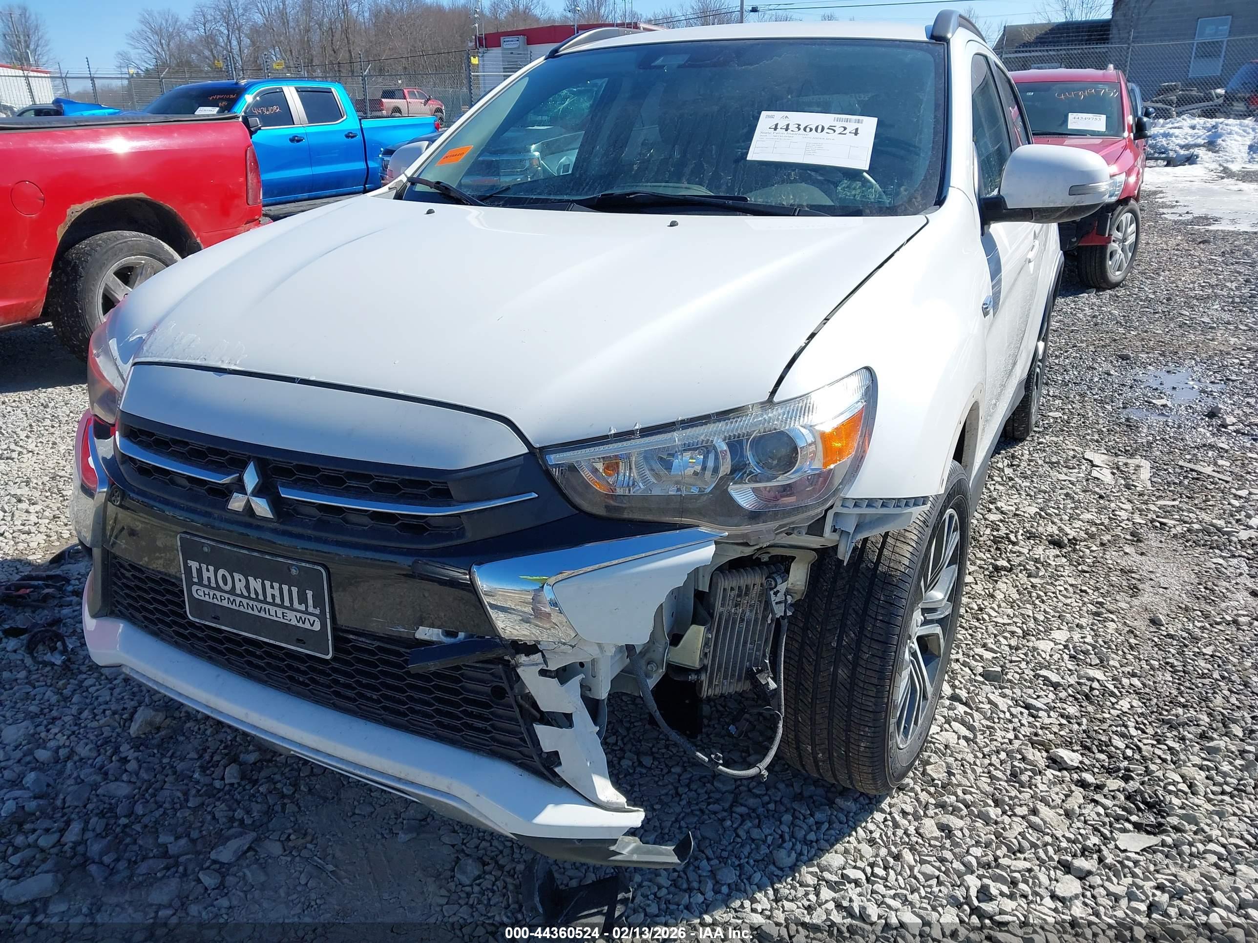MITSUBISHI OUTLANDER image 6