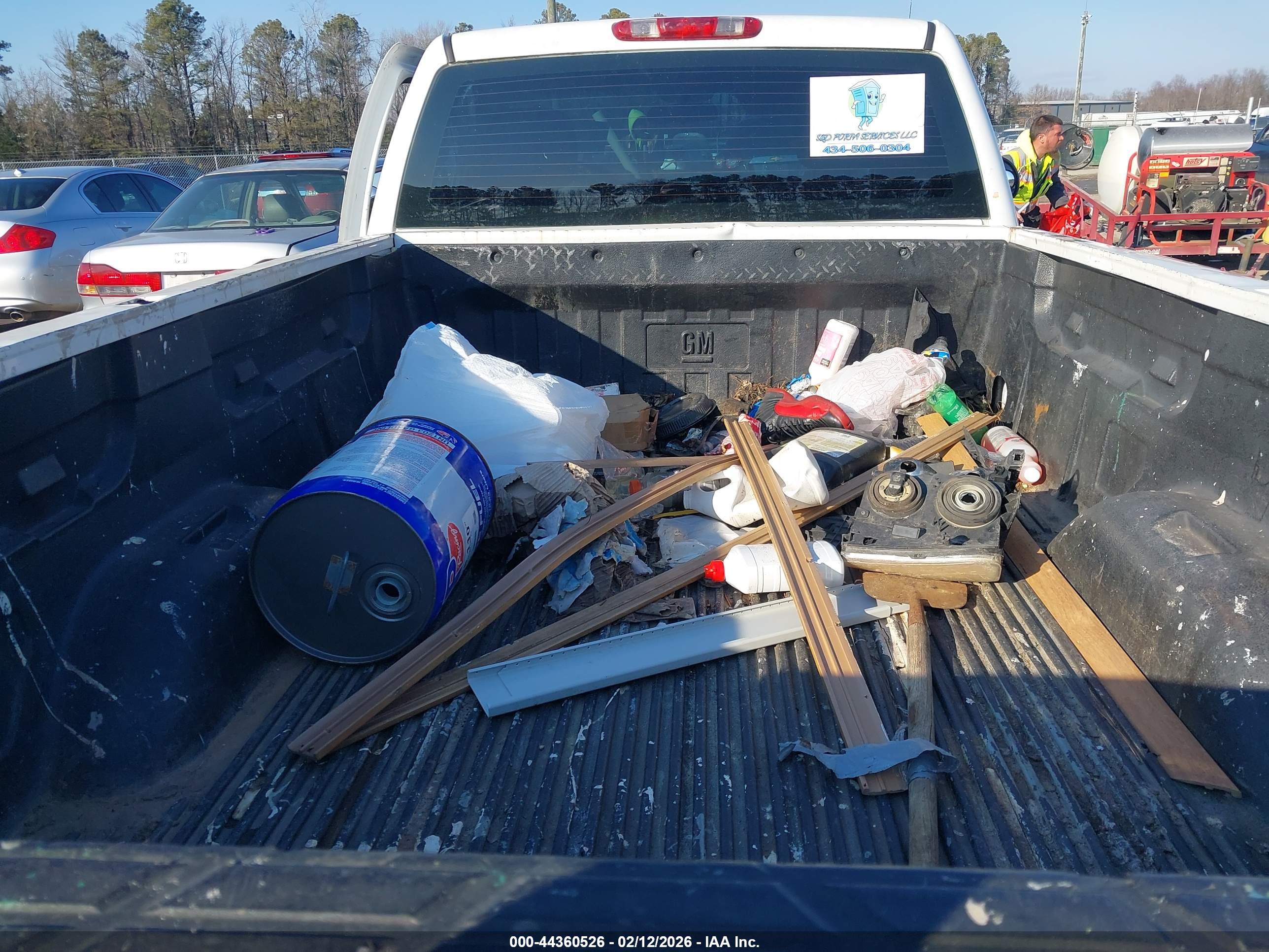 GMC SIERRA image 8