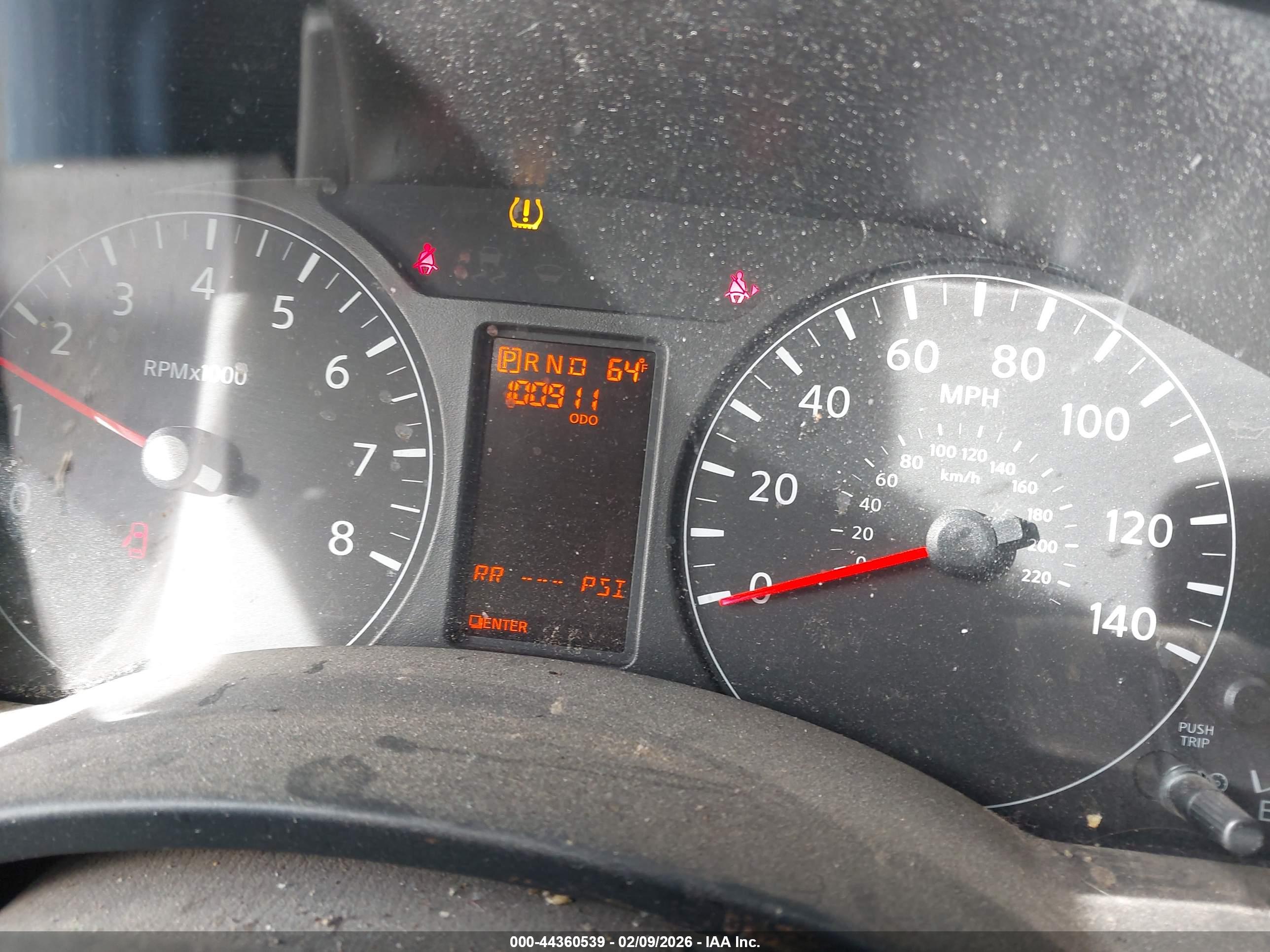 NISSAN NV image 7