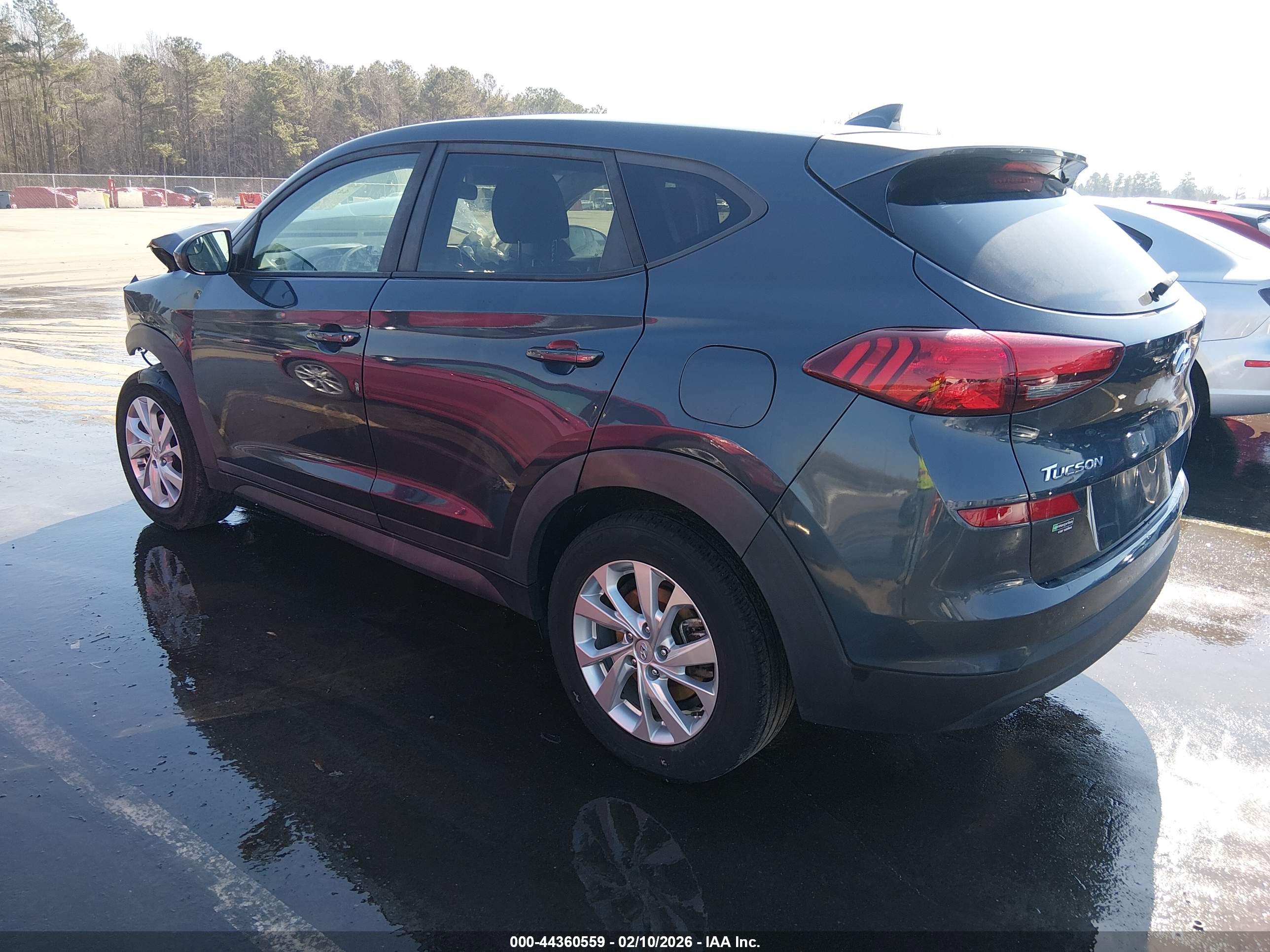 HYUNDAI TUCSON image 3