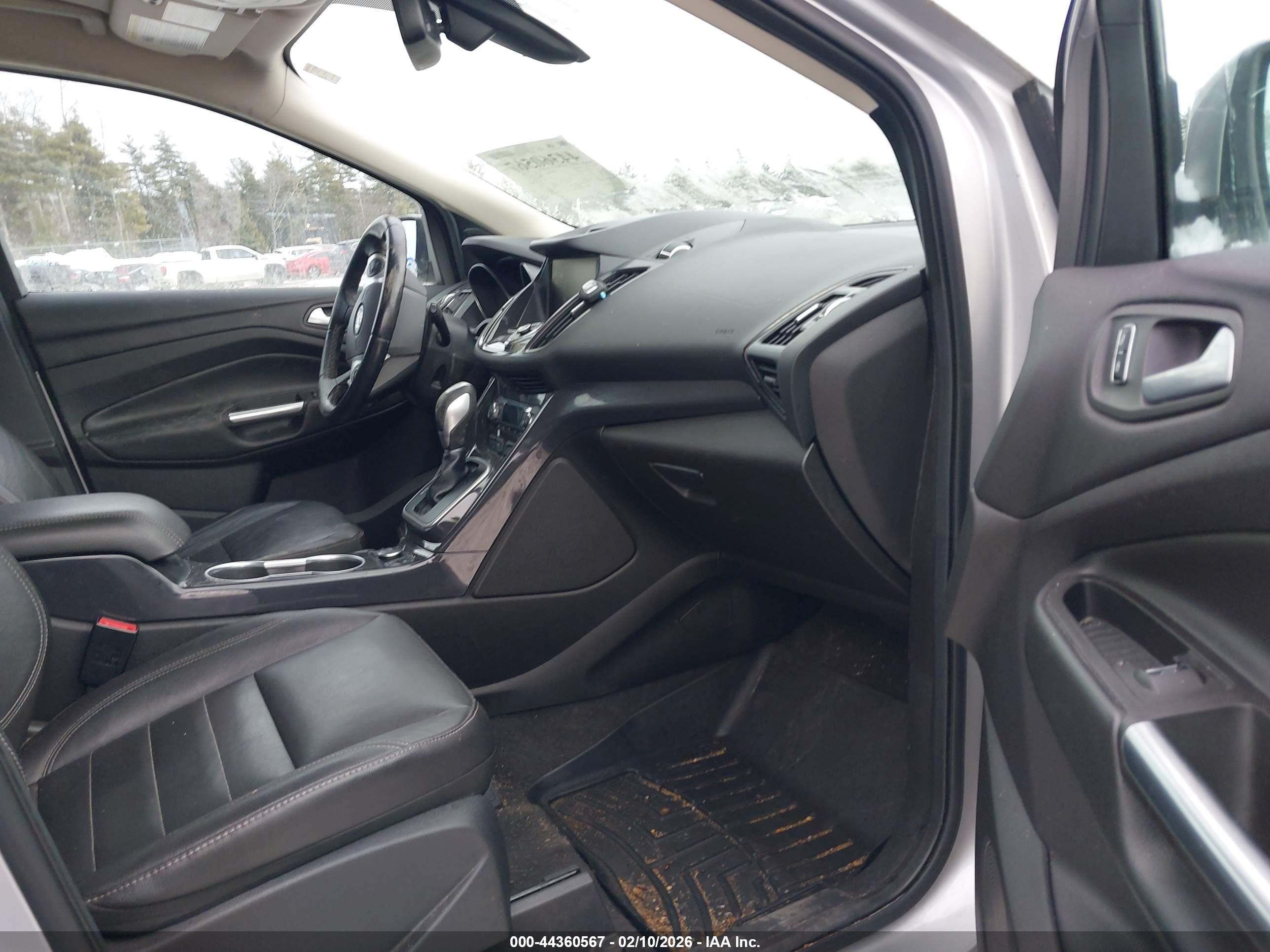 FORD ESCAPE image 5