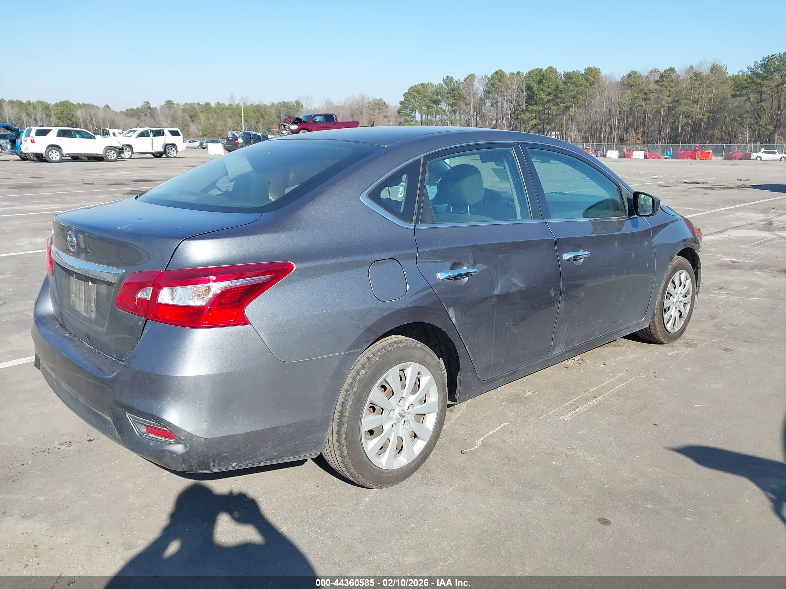 NISSAN SENTRA image 4