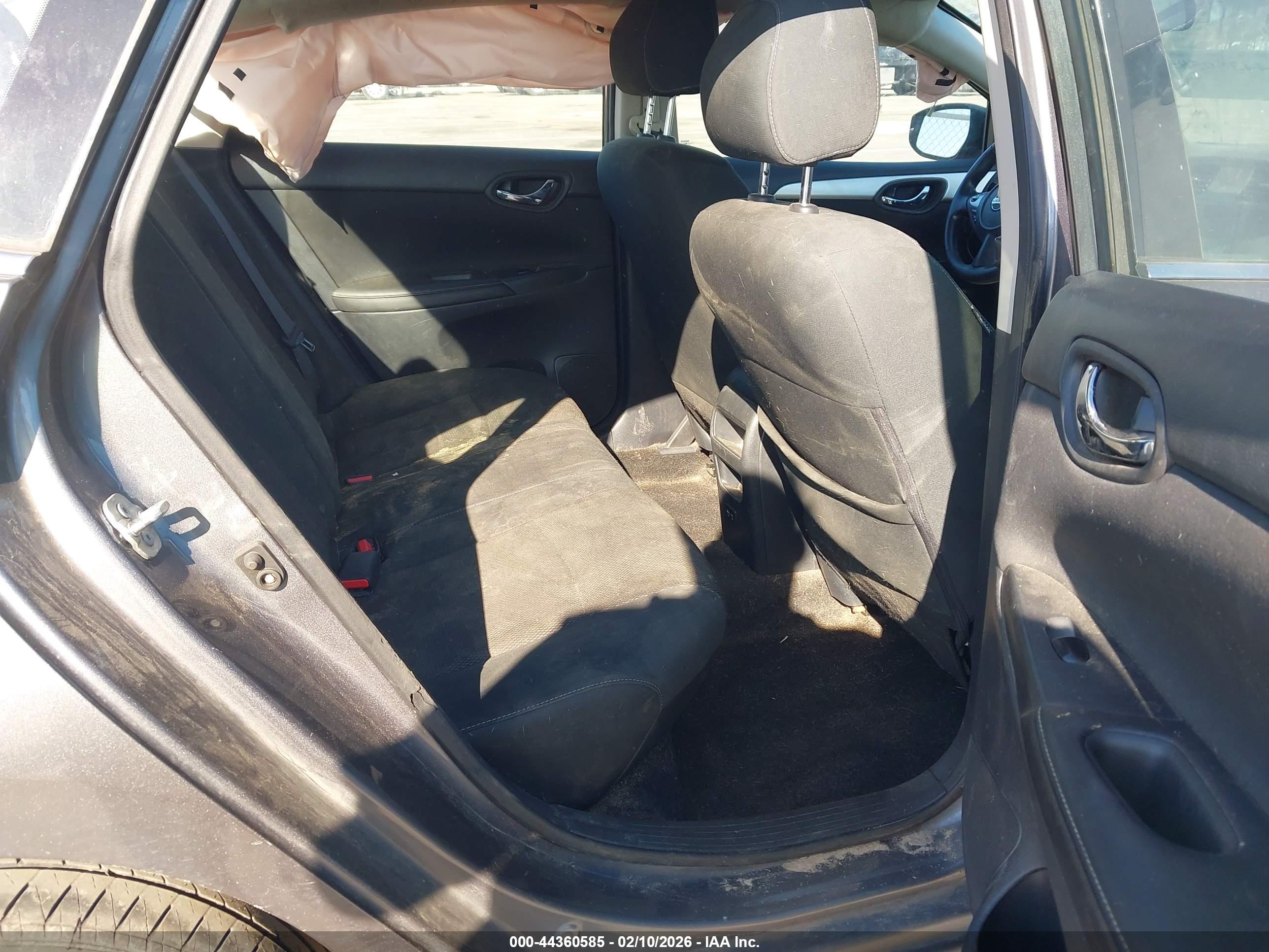 NISSAN SENTRA image 8