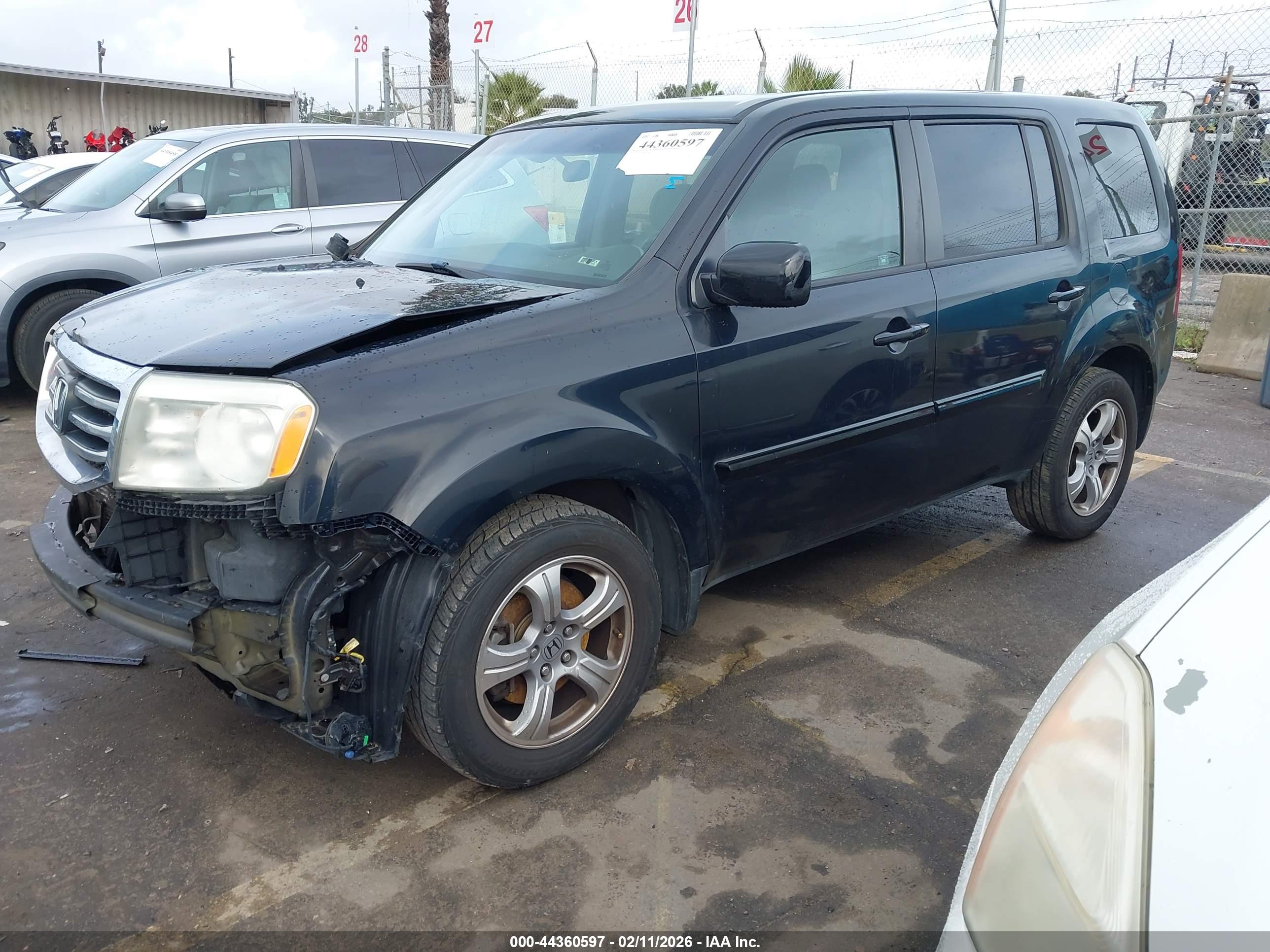 HONDA PILOT image 2