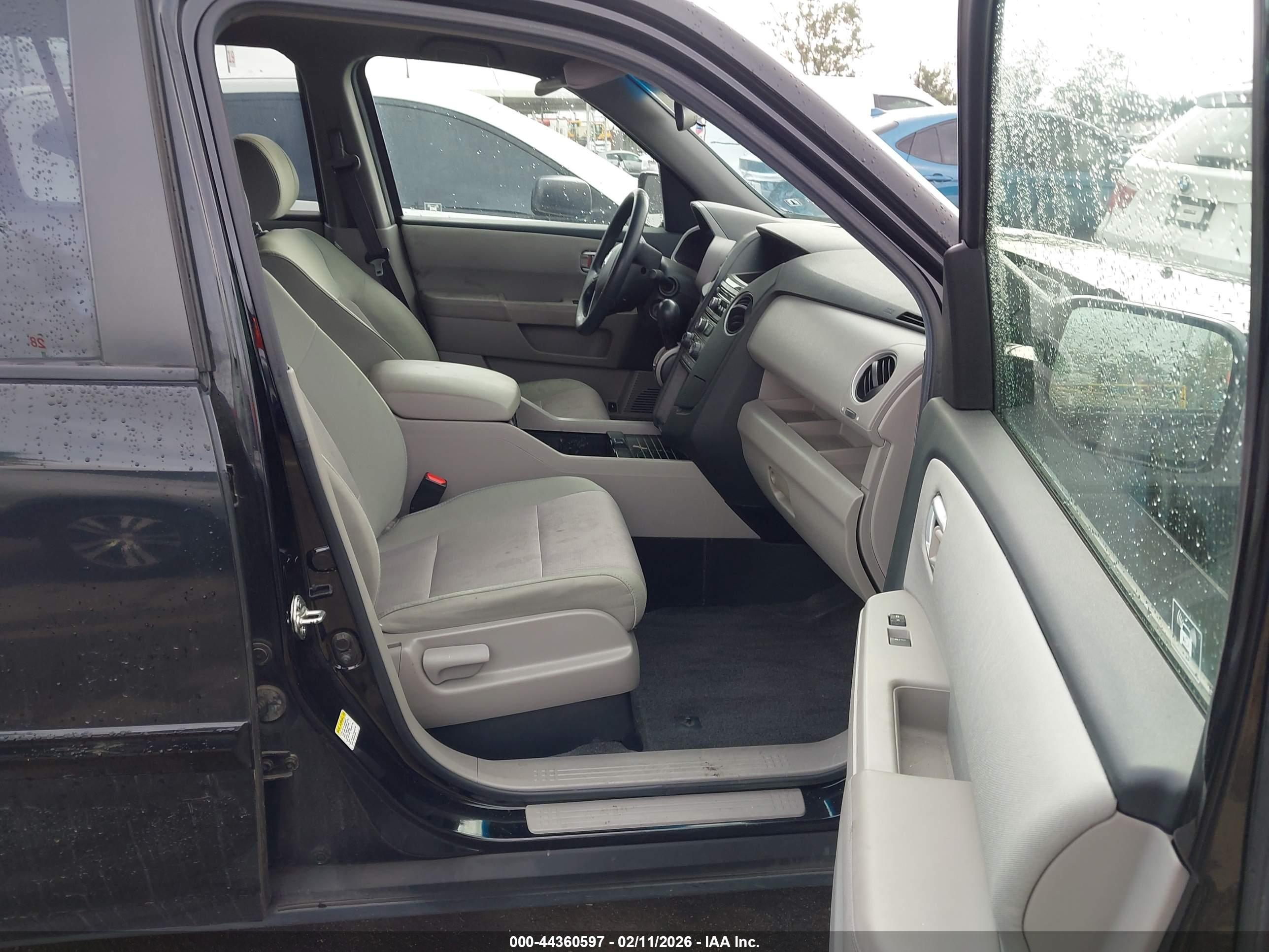 HONDA PILOT image 5