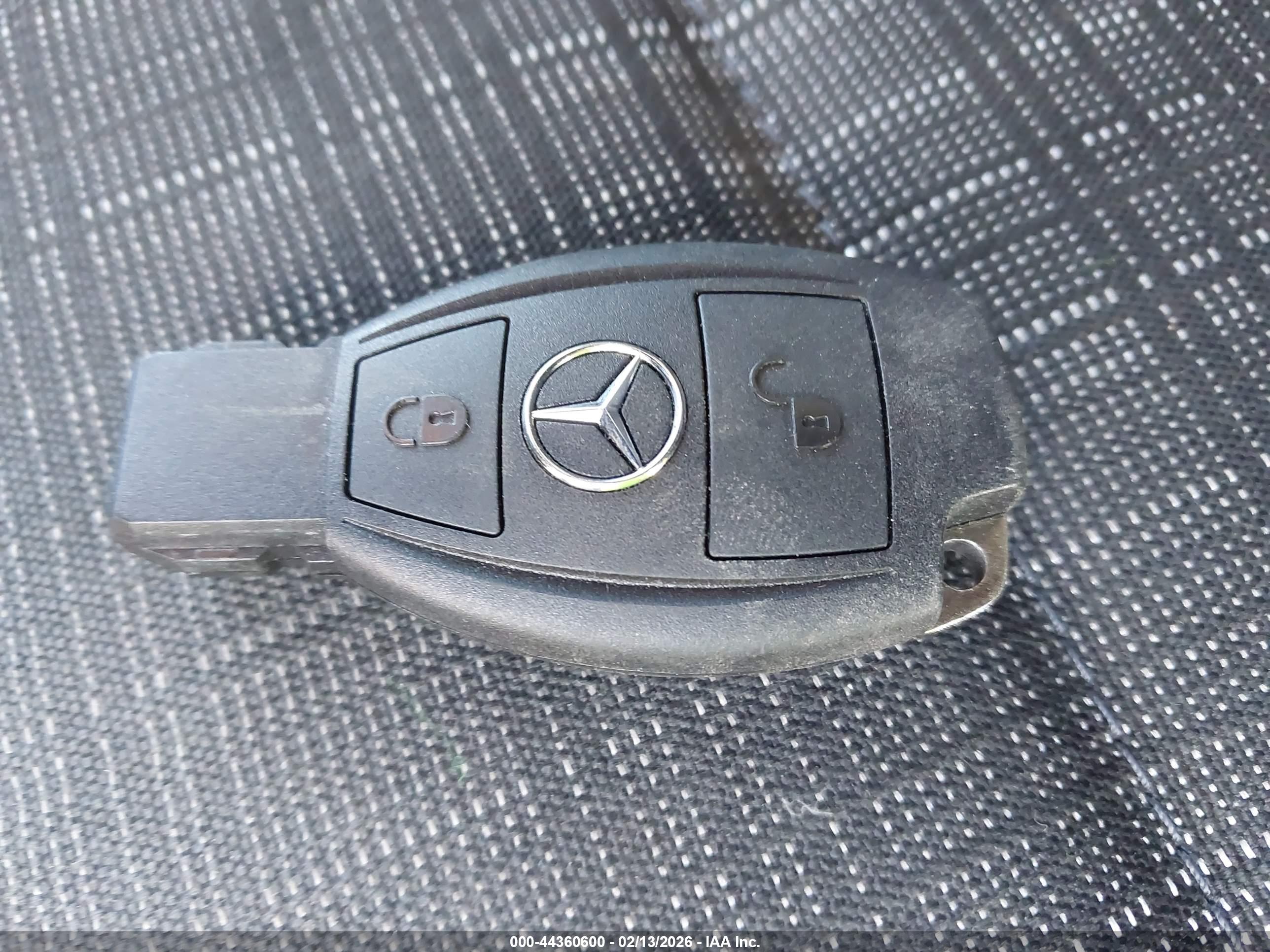 MERCEDES-BENZ METRIS image 11