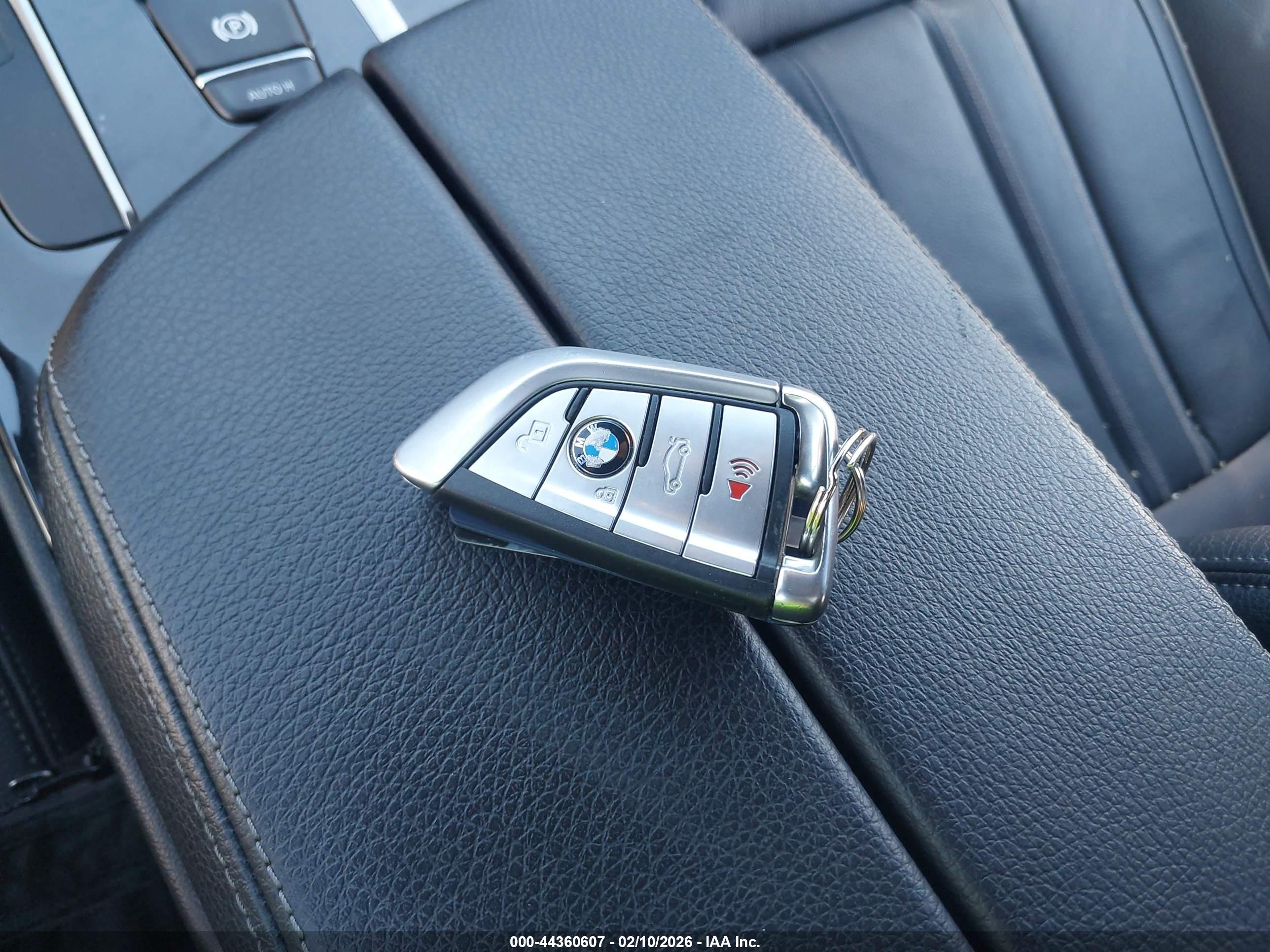 BMW 540I image 11