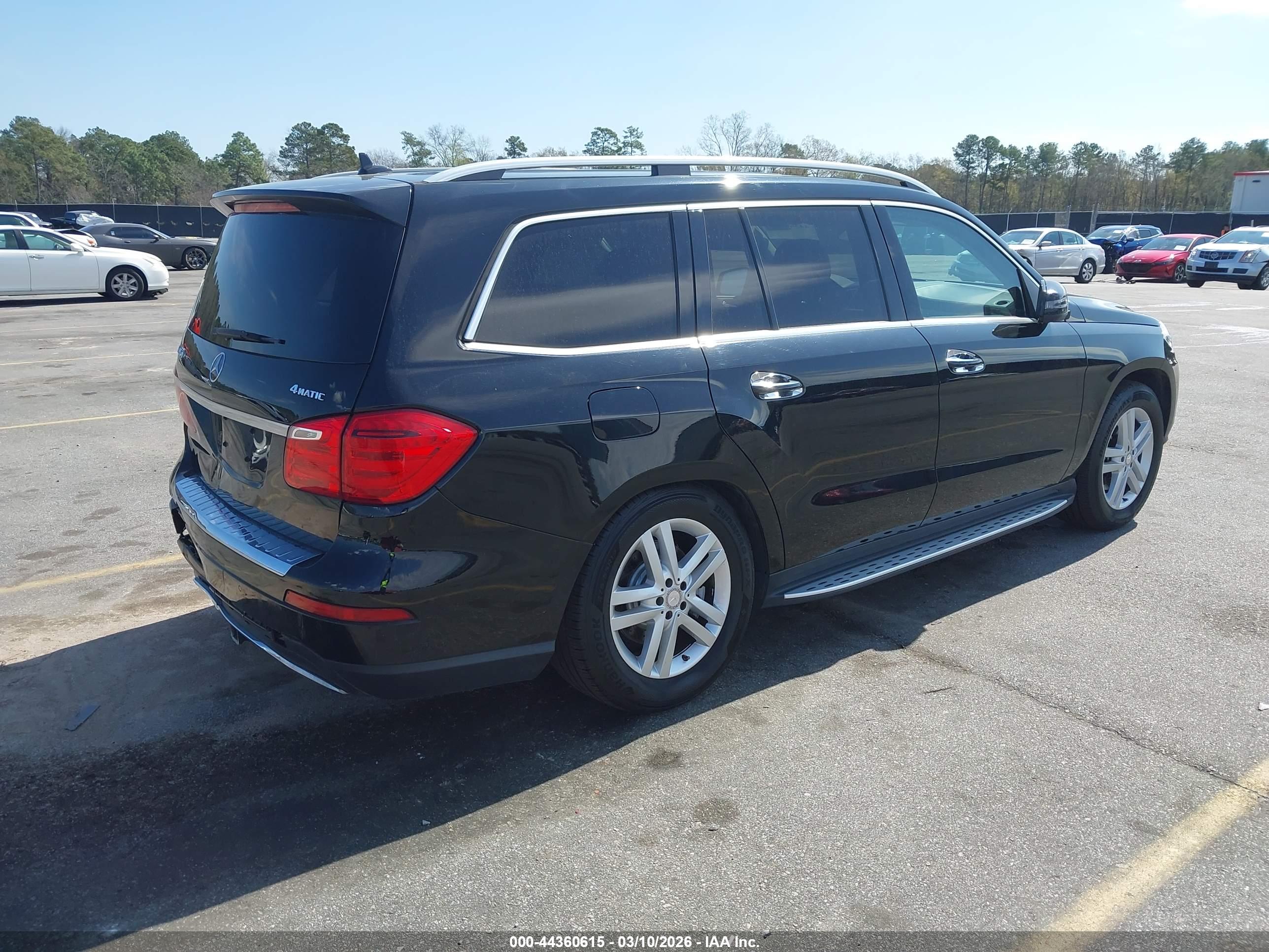 MERCEDES-BENZ GL image 4