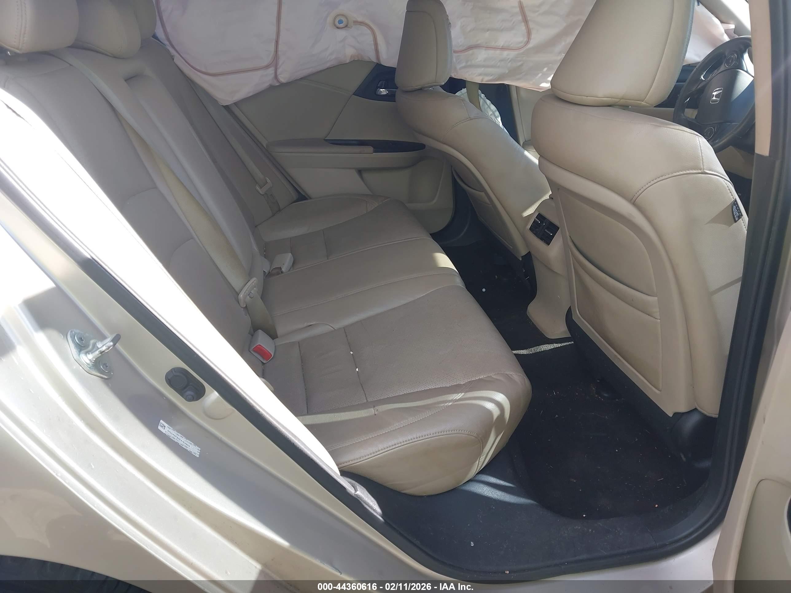 HONDA ACCORD image 8