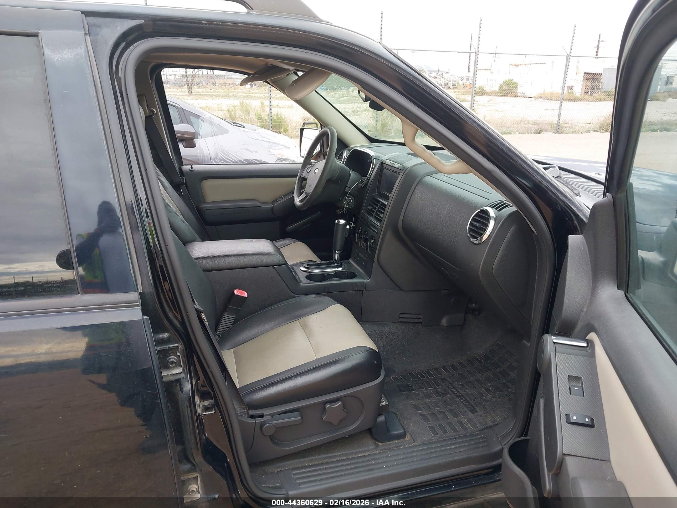 FORD EXPLORER image 5