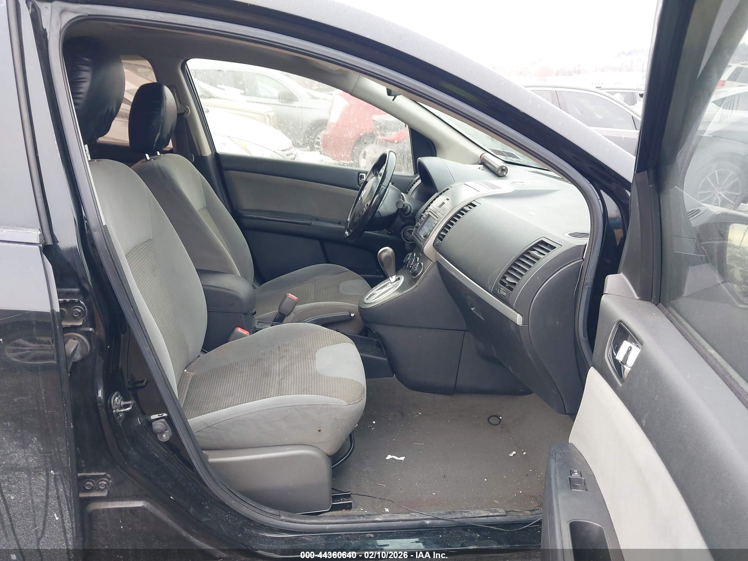 NISSAN SENTRA image 5