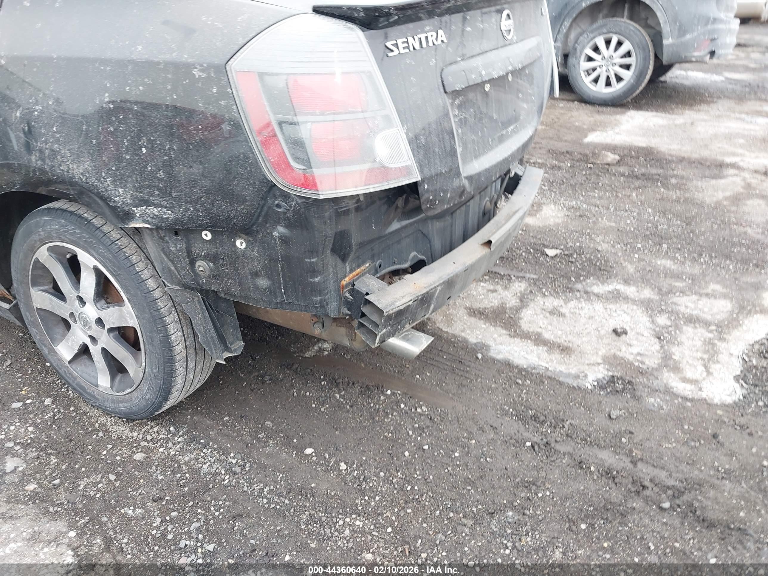 NISSAN SENTRA image 6
