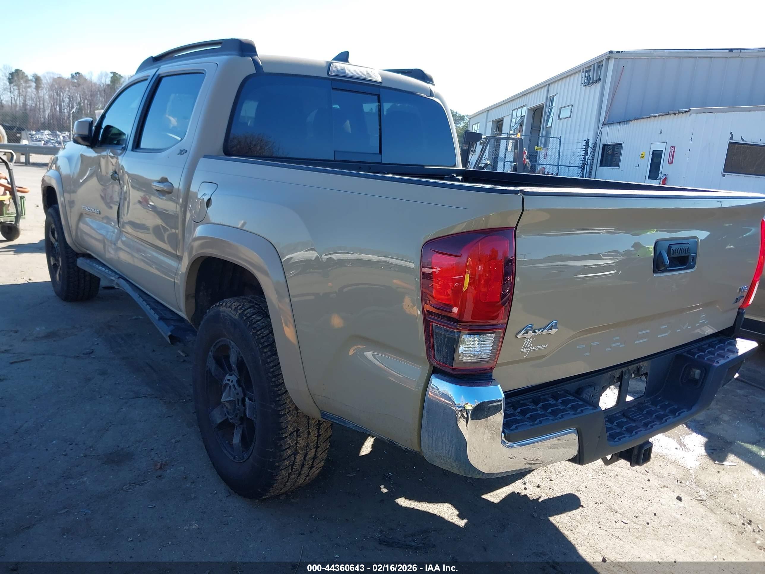 TOYOTA TACOMA image 3