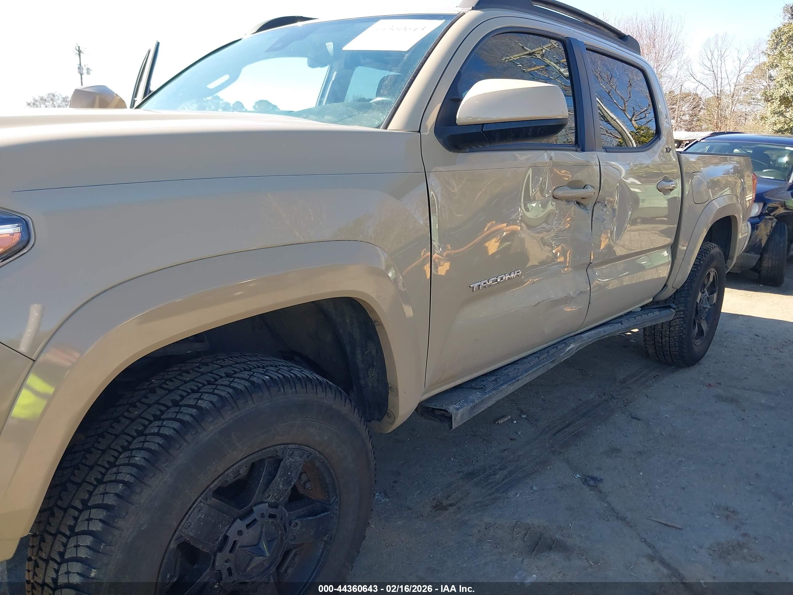 TOYOTA TACOMA image 6
