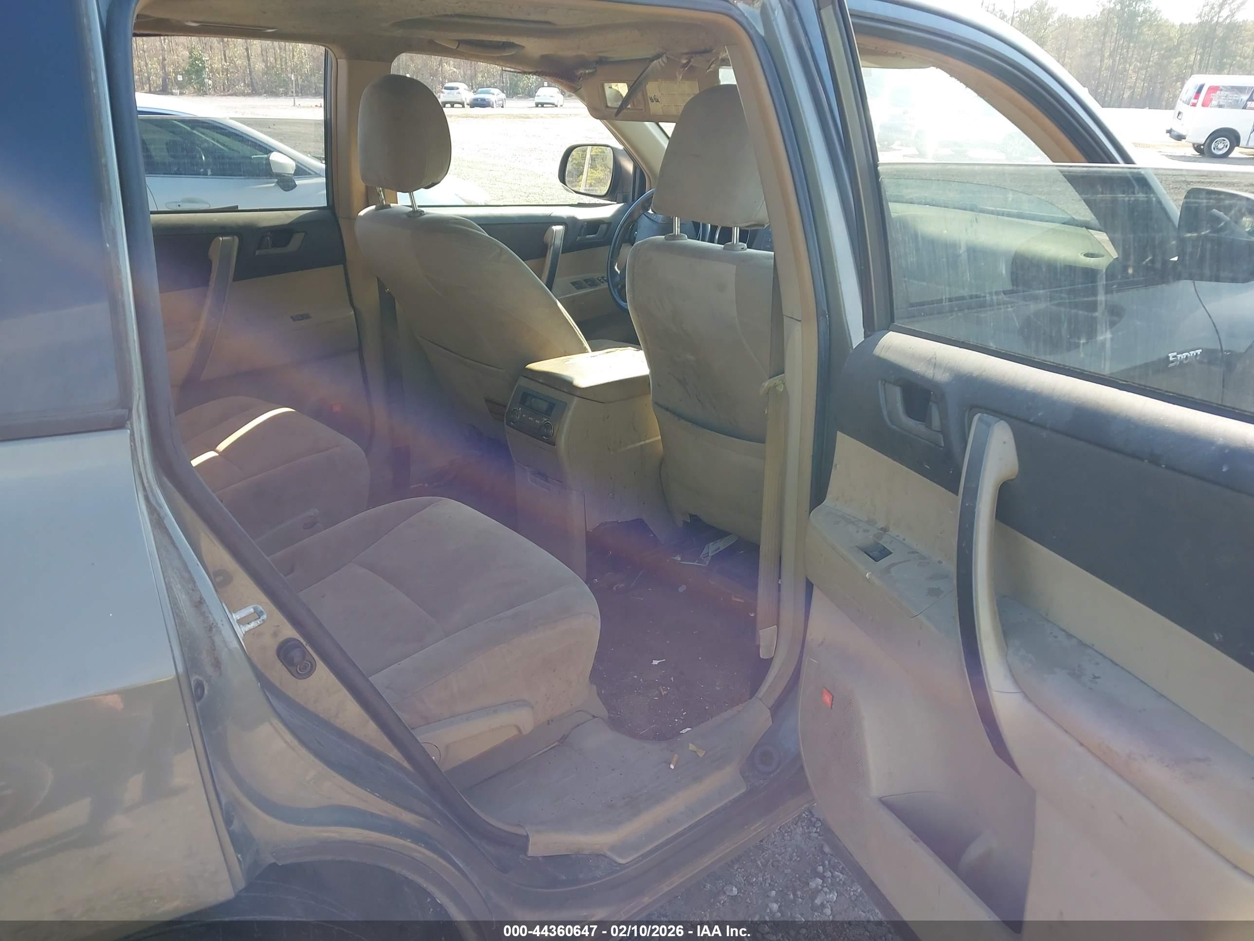 TOYOTA HIGHLANDER image 8